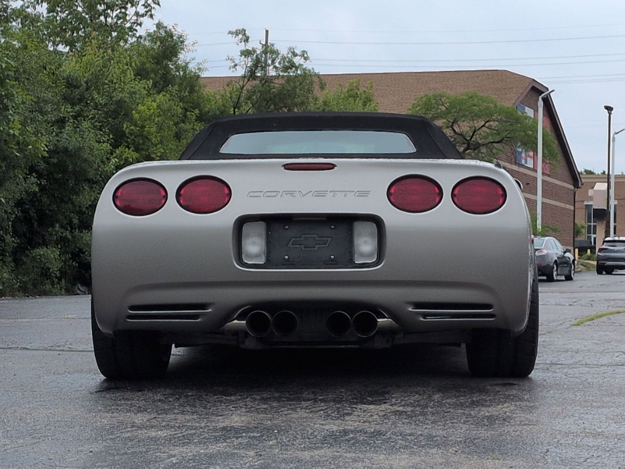 2001 Chevrolet Corvette BASE 2DR C