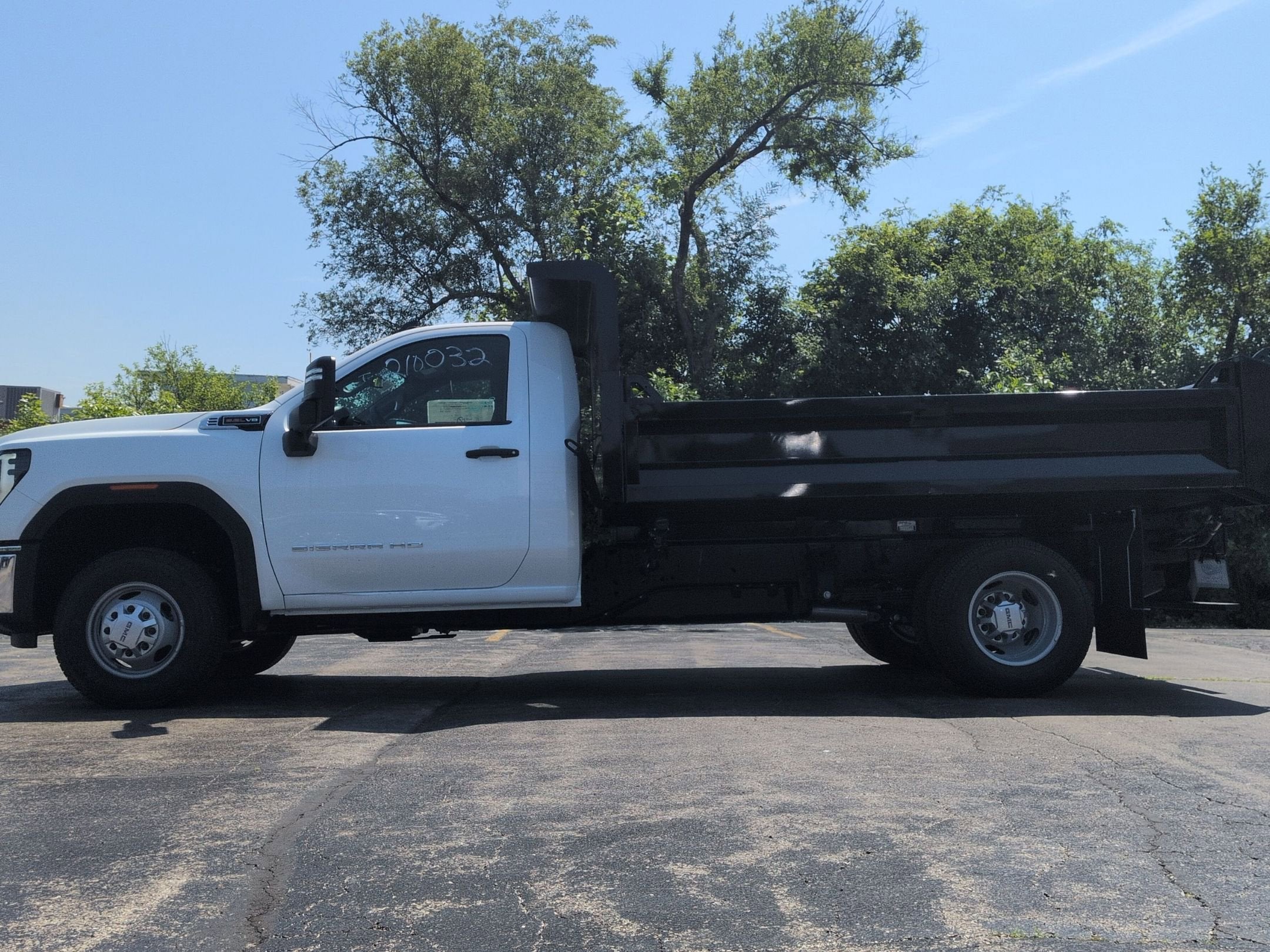 2026 GMC Sierra 3500 HD Chassis Cab Pro