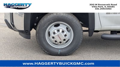 2025 GMC Sierra 3500 HD Chassis Cab Pro
