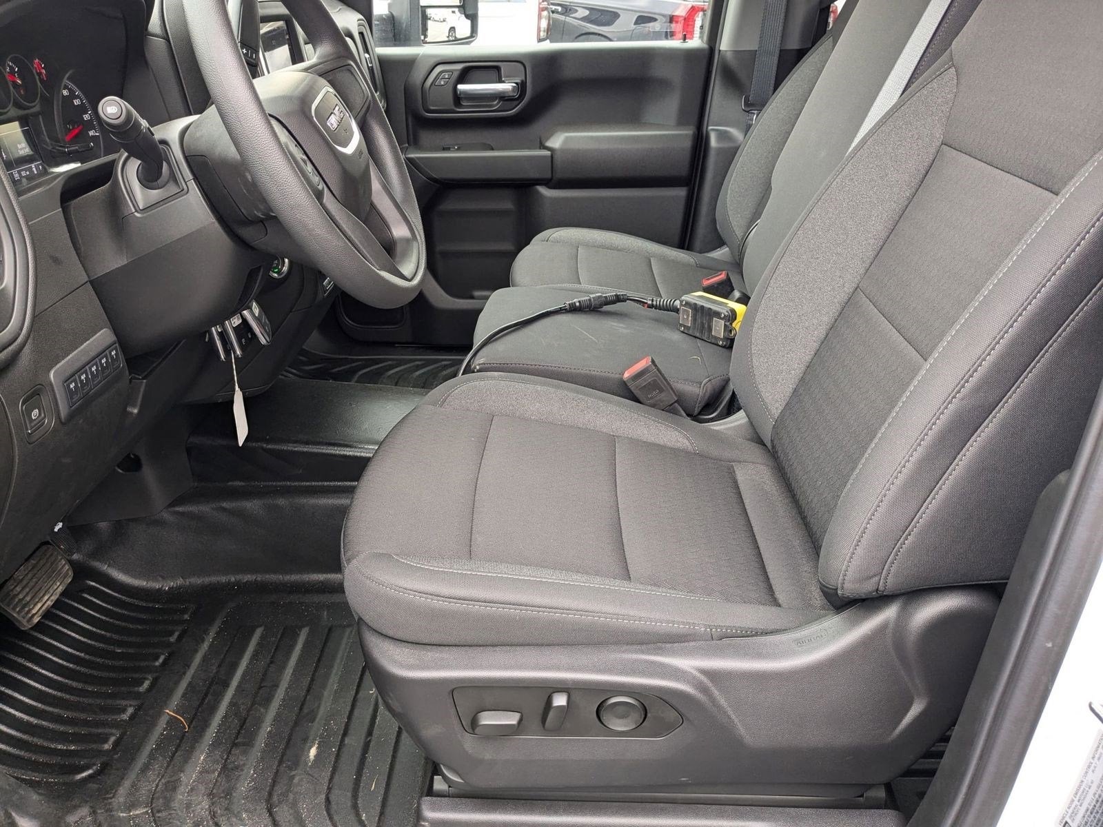 2024 GMC Sierra 3500 HD Chassis Cab Pro