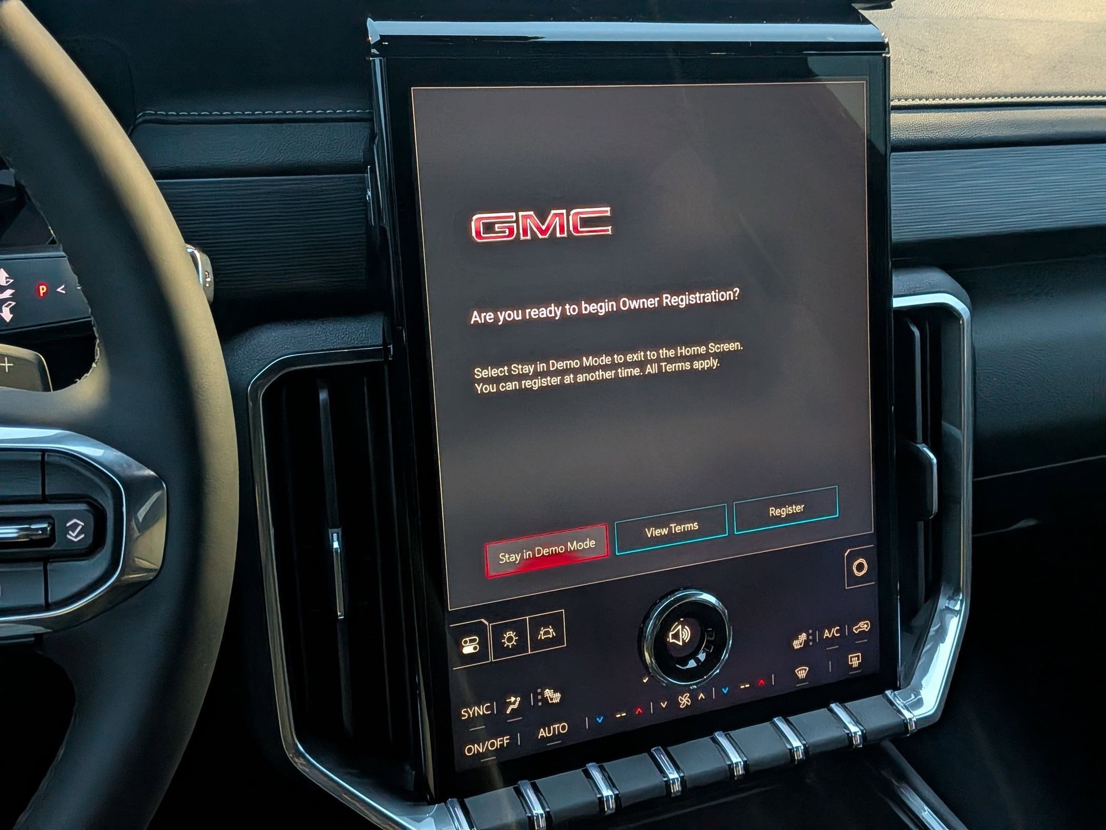 2026 GMC Acadia Elevation