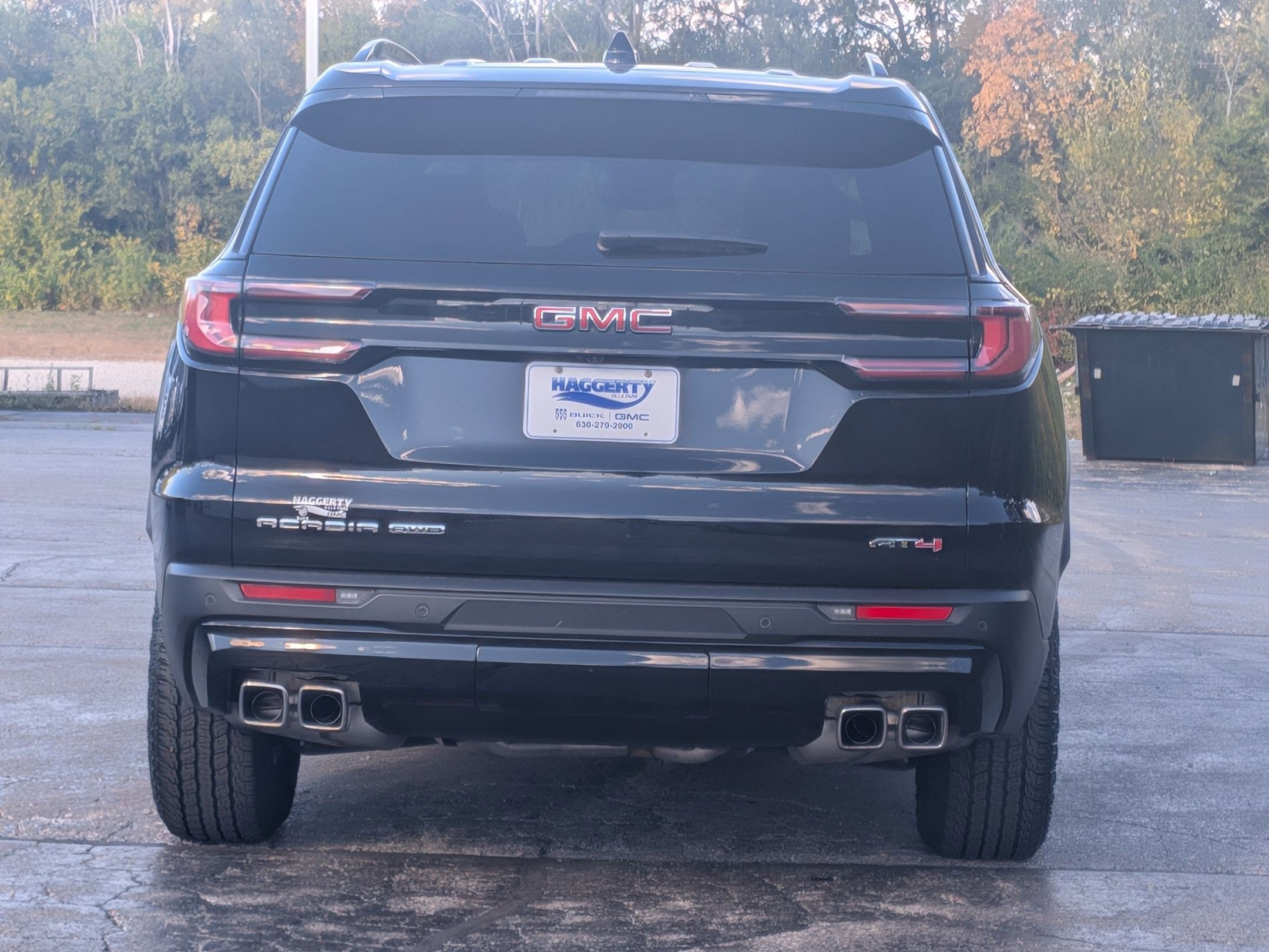 2024 GMC Acadia AT4