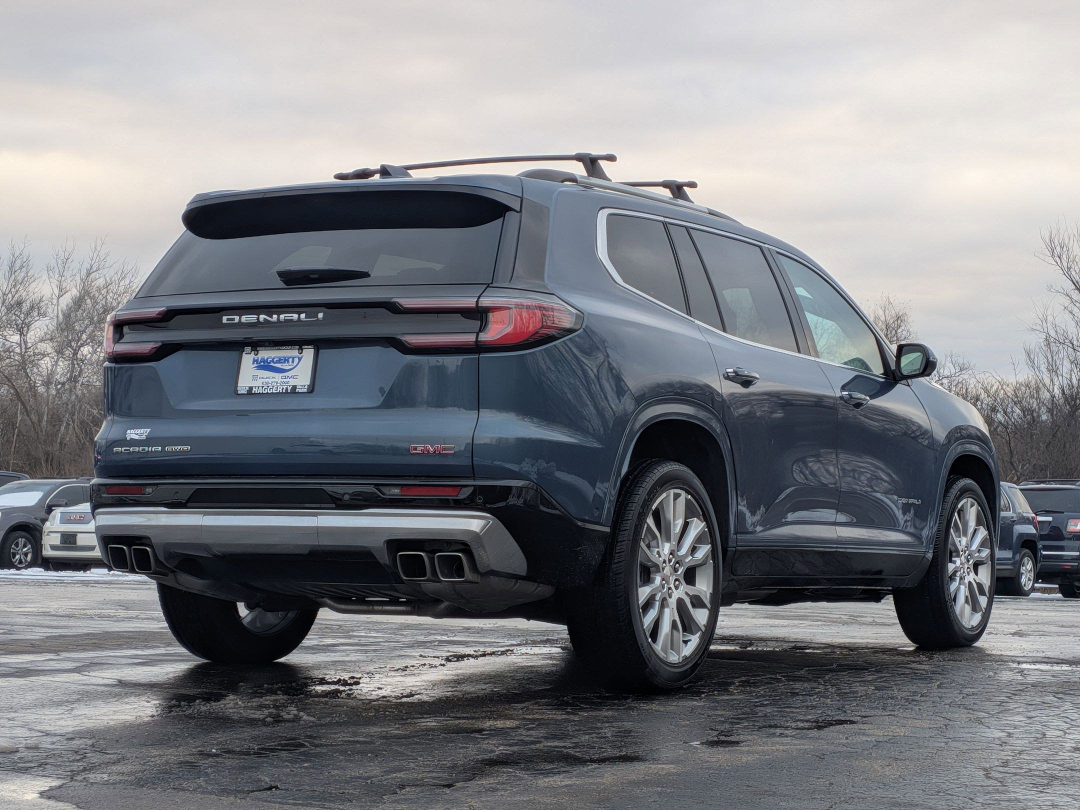 2024 GMC Acadia Denali