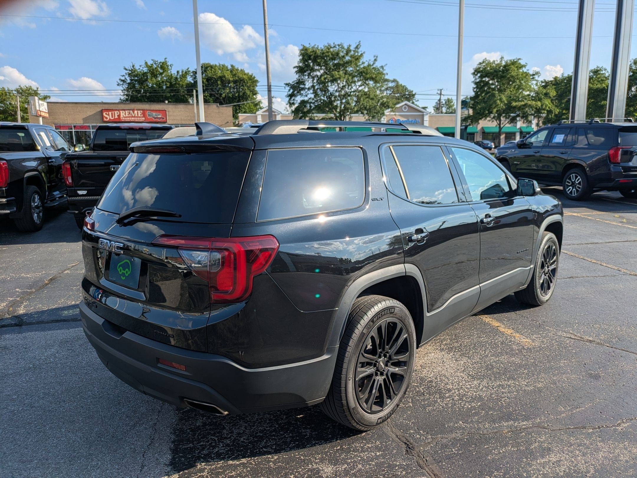 2023 GMC Acadia SLT