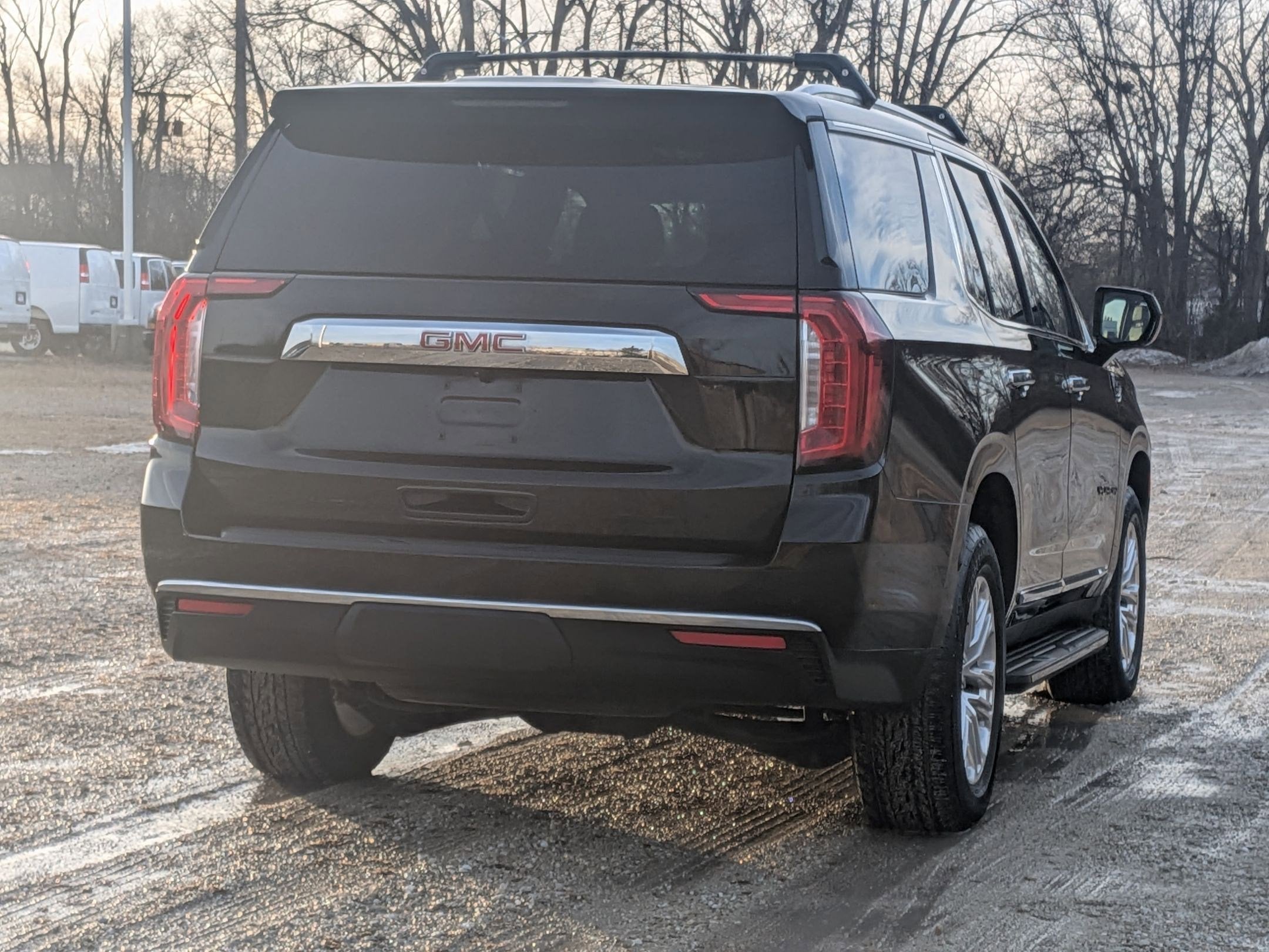 2023 GMC Yukon SLT