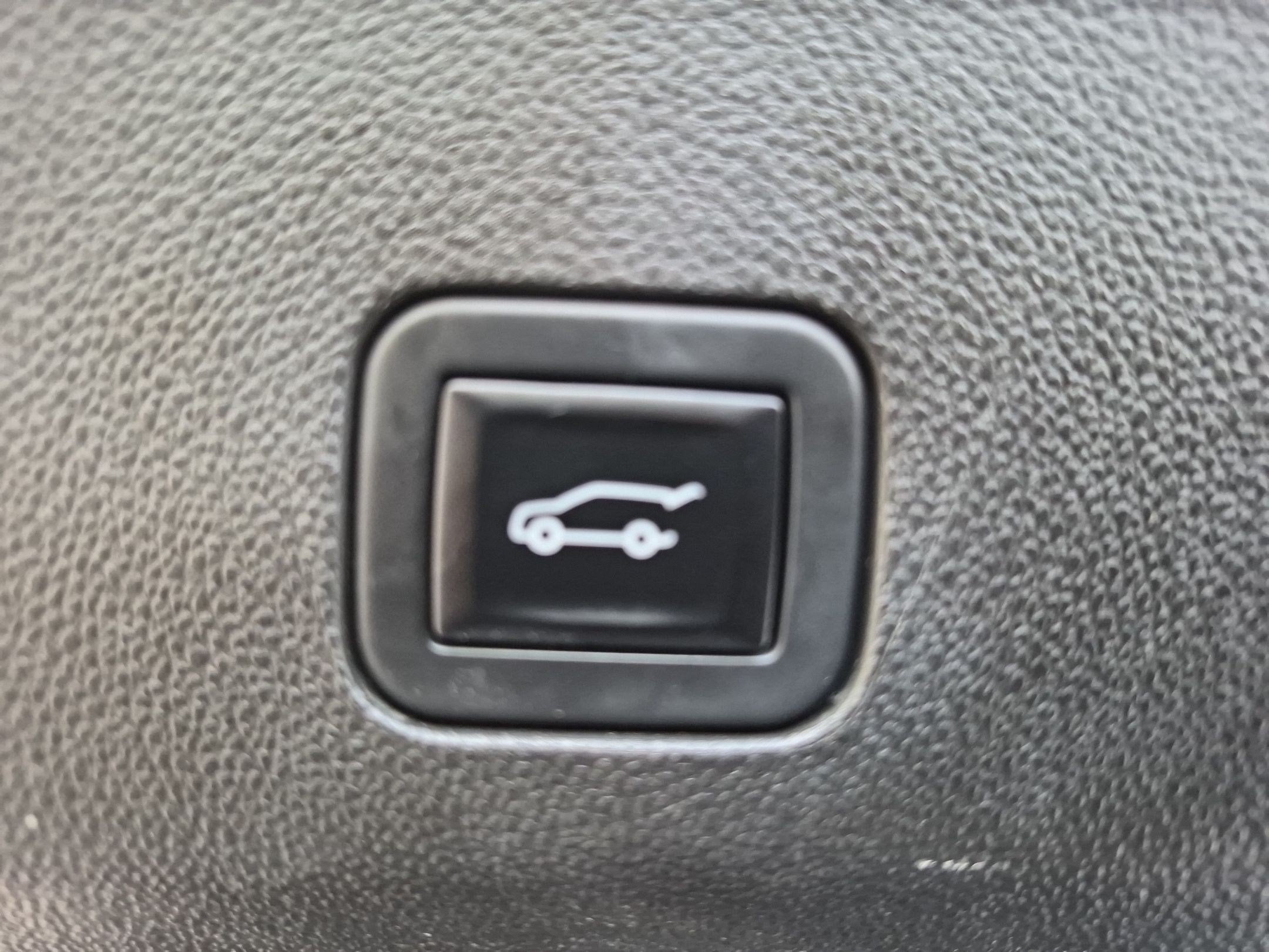 2021 GMC Yukon AT4