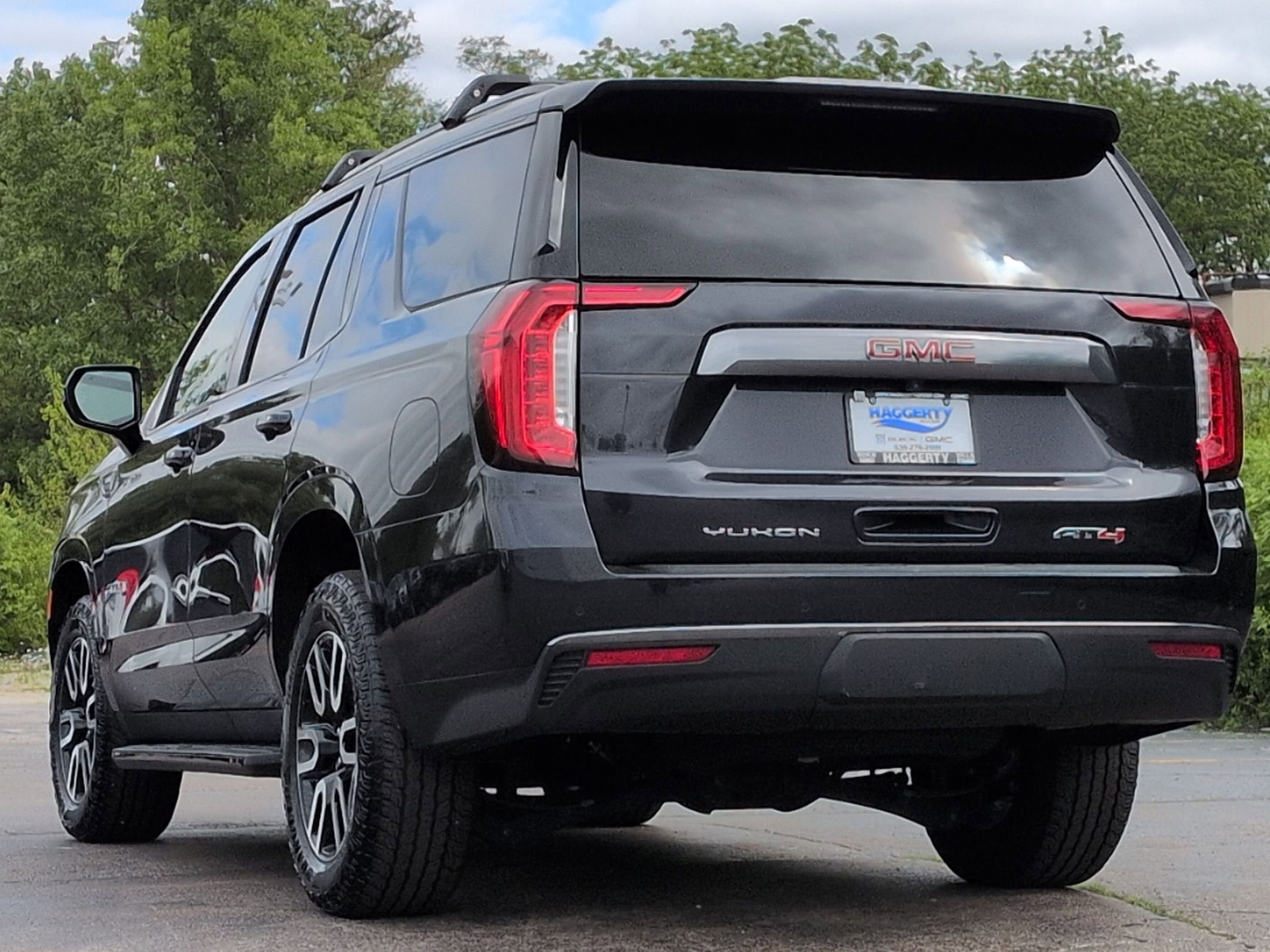 2023 GMC Yukon AT4
