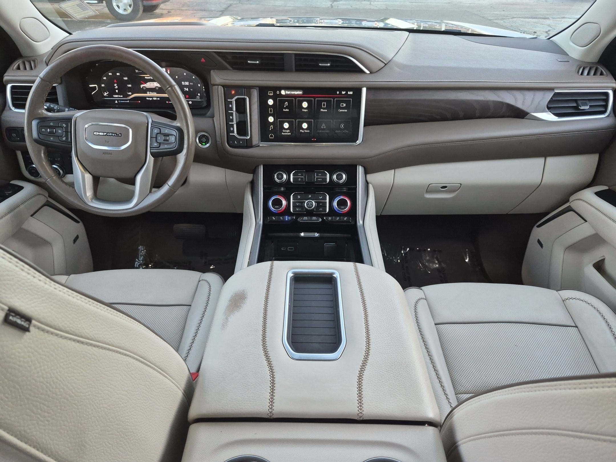 2022 GMC Yukon Denali