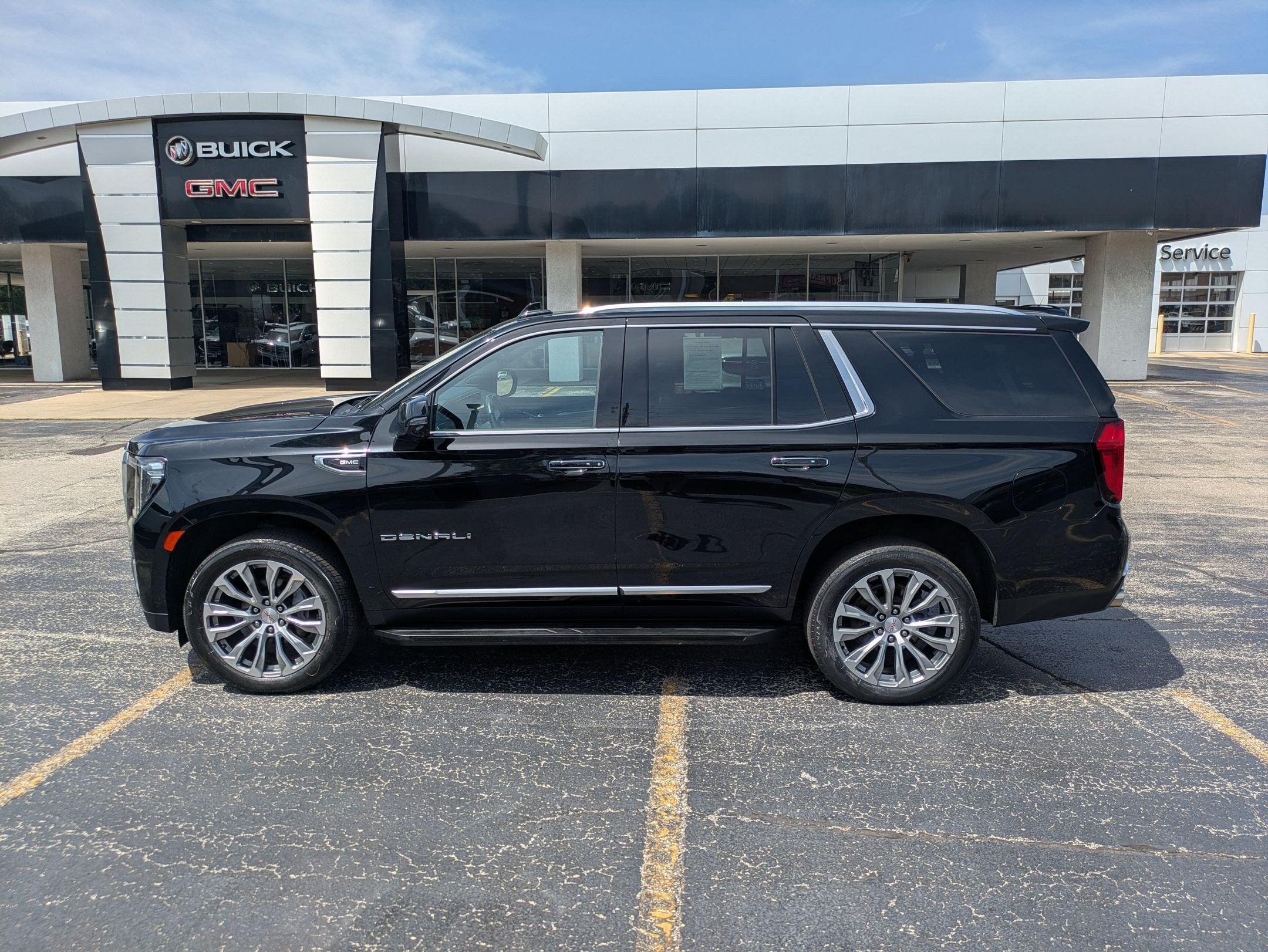 2022 GMC Yukon Denali