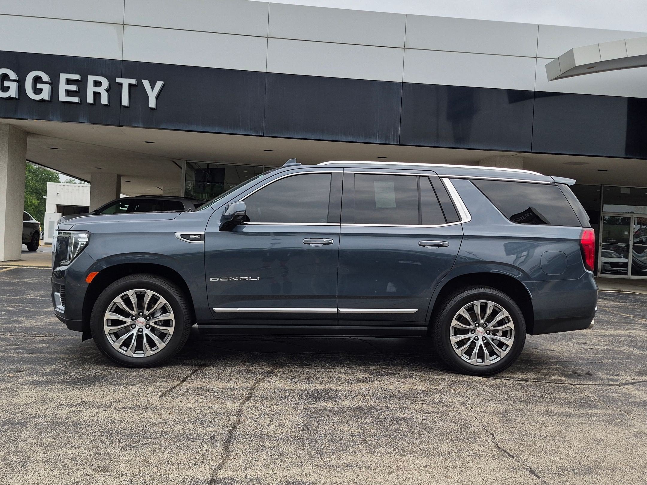 2021 GMC Yukon Denali