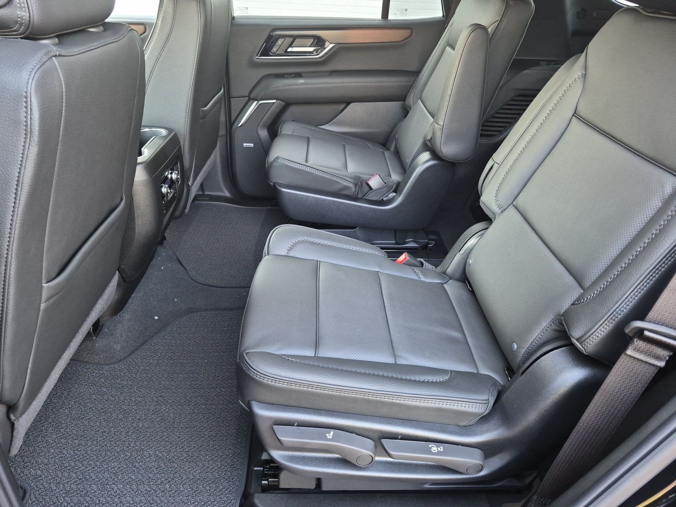 2027 GMC Yukon Denali