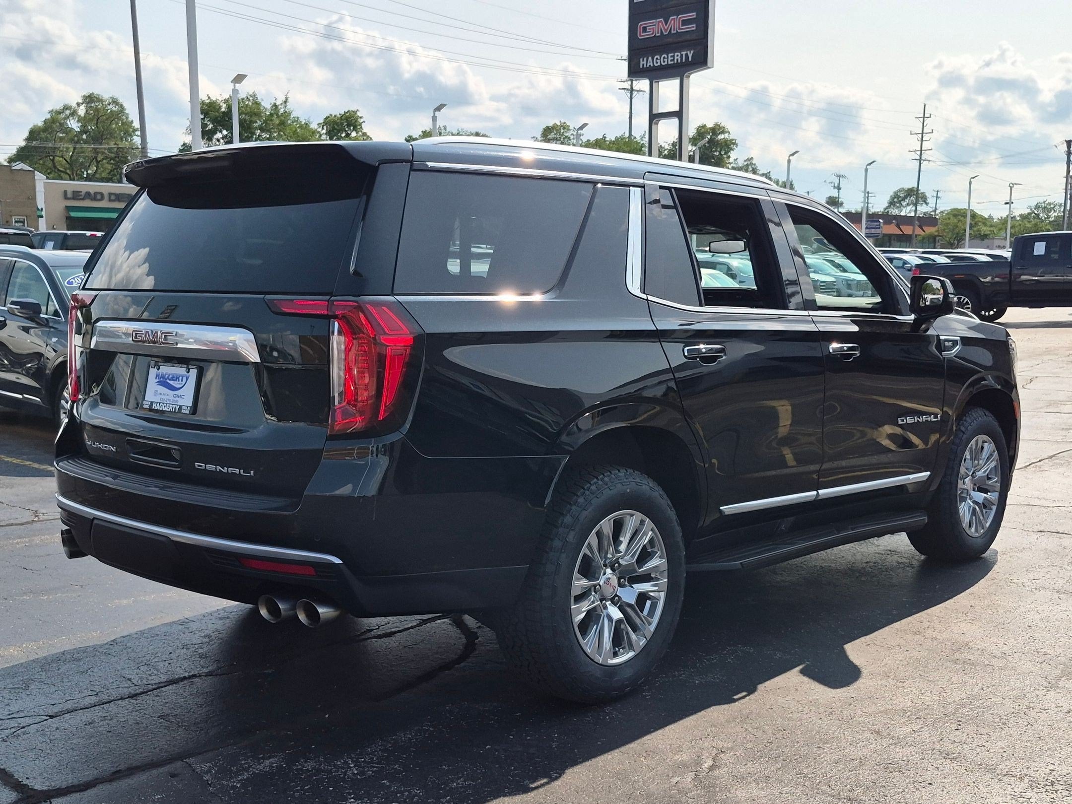 2022 GMC Yukon Denali