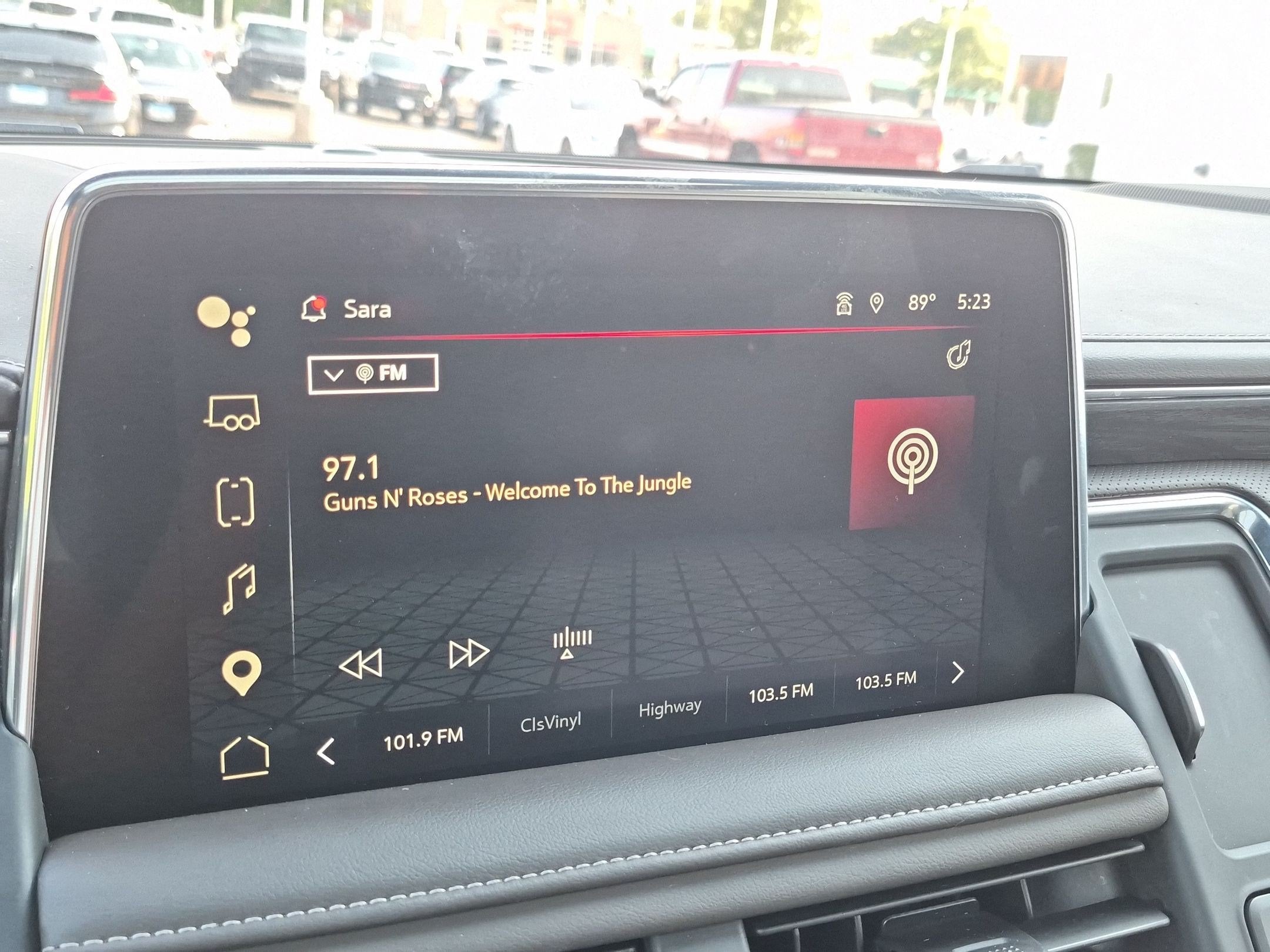 2023 GMC Yukon XL SLT