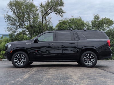 2023 GMC Yukon XL AT4