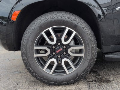 2023 GMC Yukon XL AT4