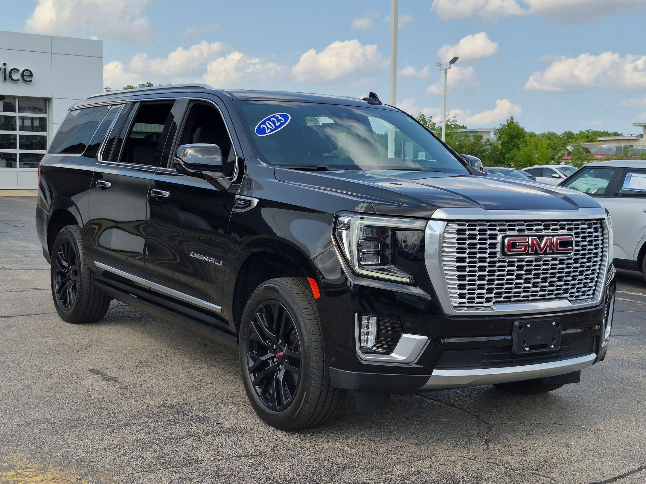 2023 GMC Yukon XL Denali