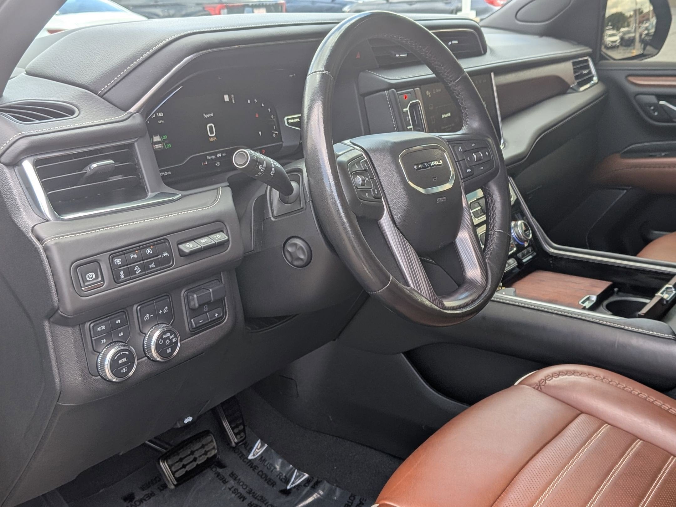 2023 GMC Yukon XL Denali Ultimate