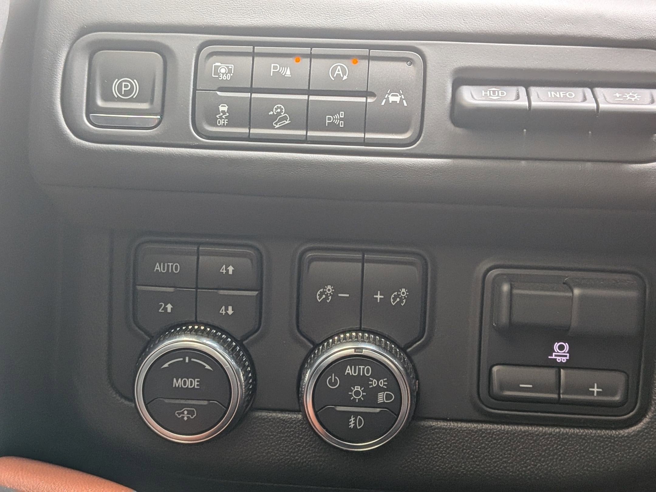 2023 GMC Yukon XL Denali Ultimate