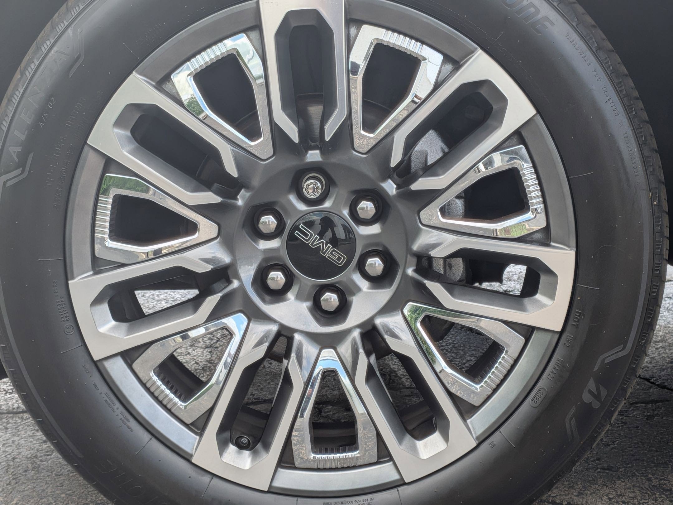 2023 GMC Yukon XL Denali Ultimate