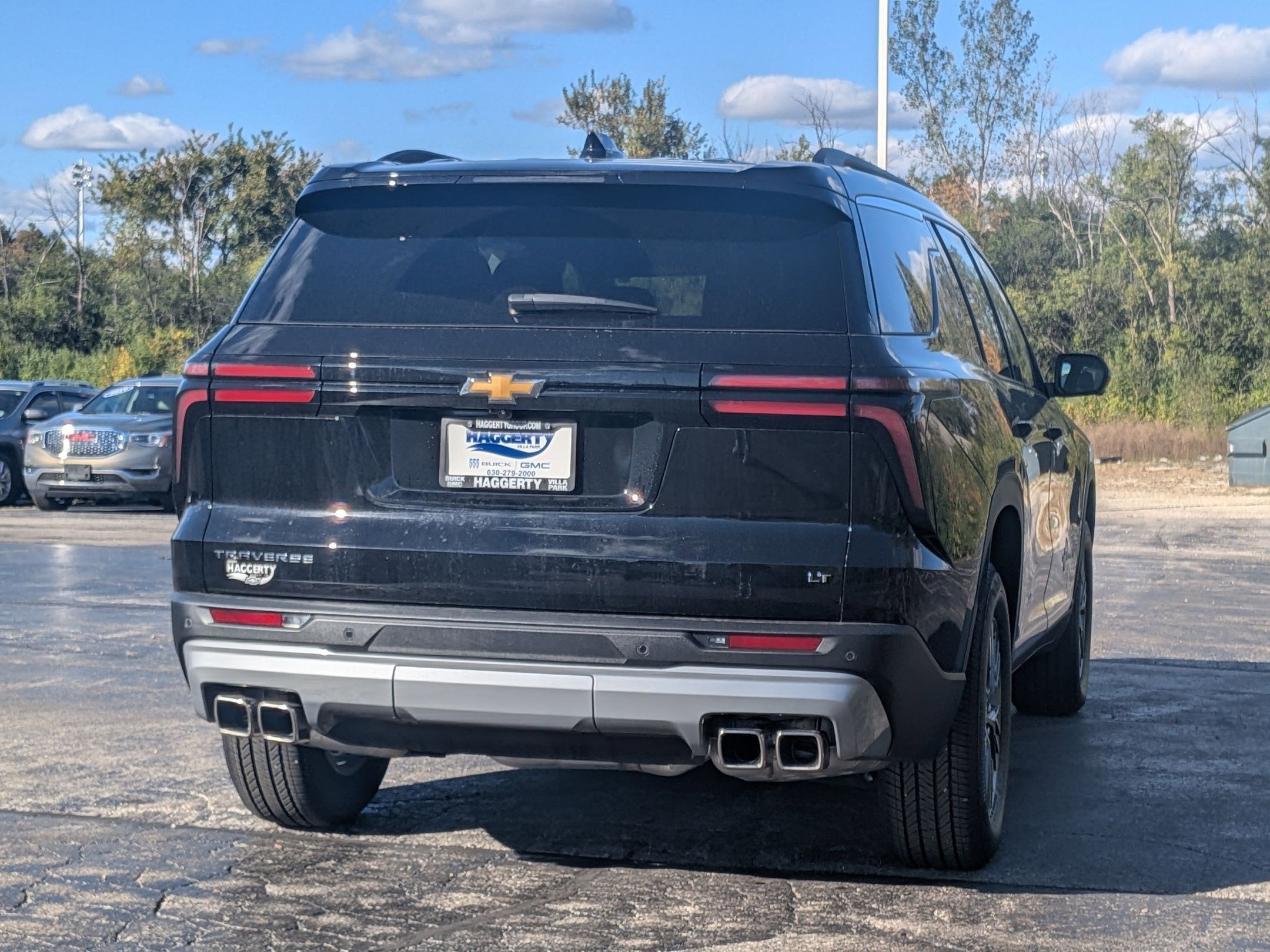 2024 Chevrolet Traverse LT