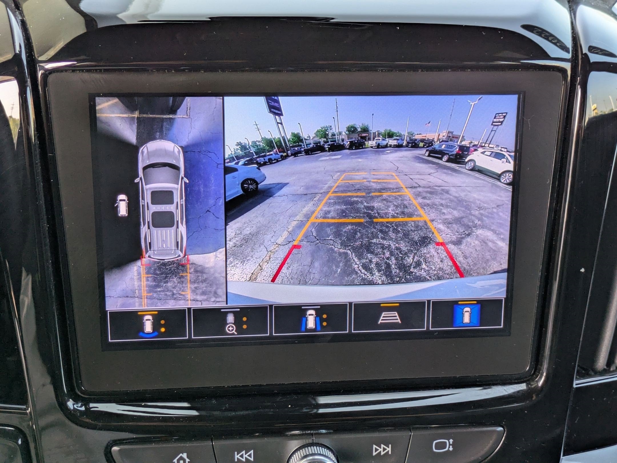 2022 Chevrolet Traverse RS