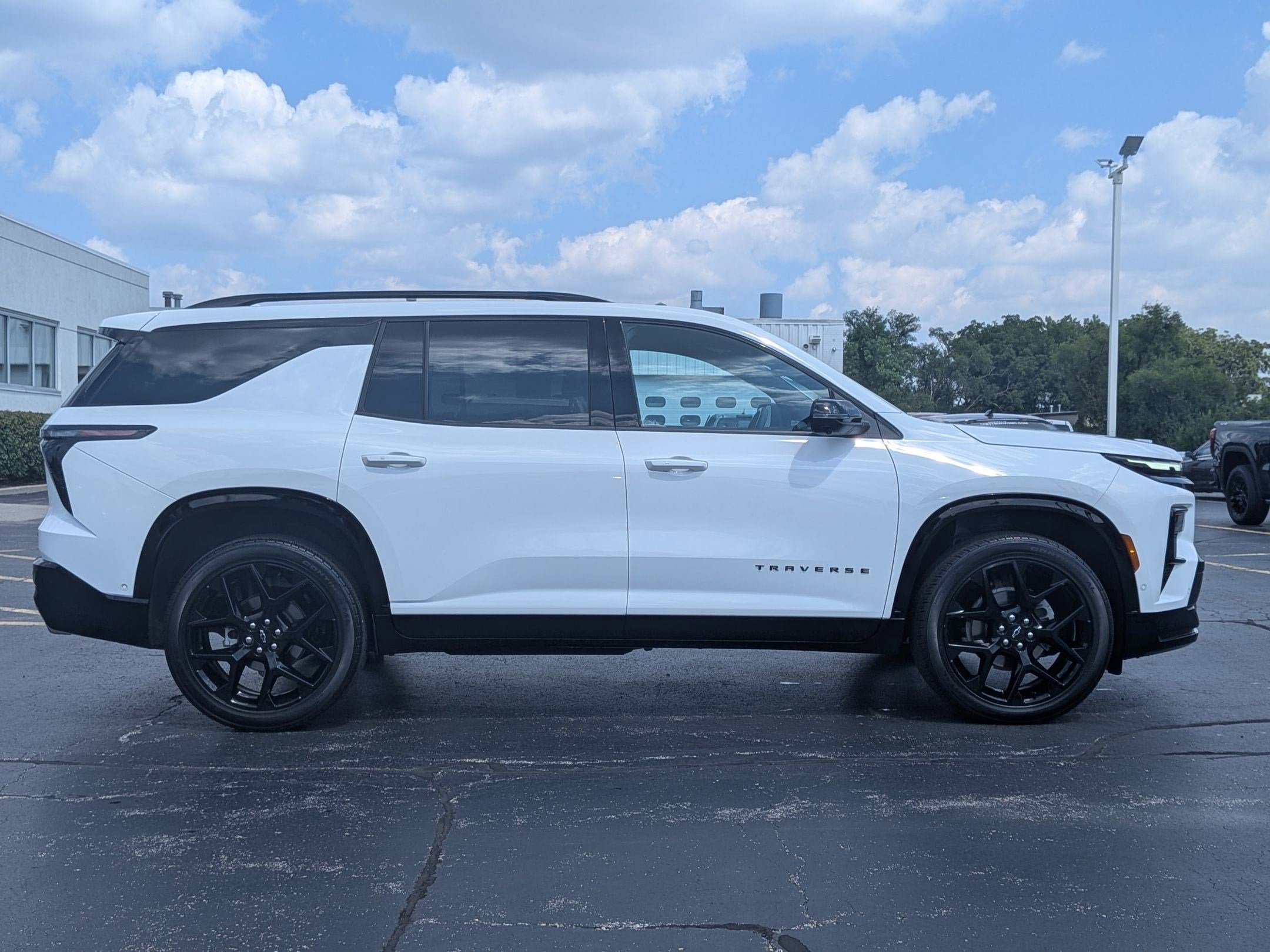 2024 Chevrolet Traverse RS