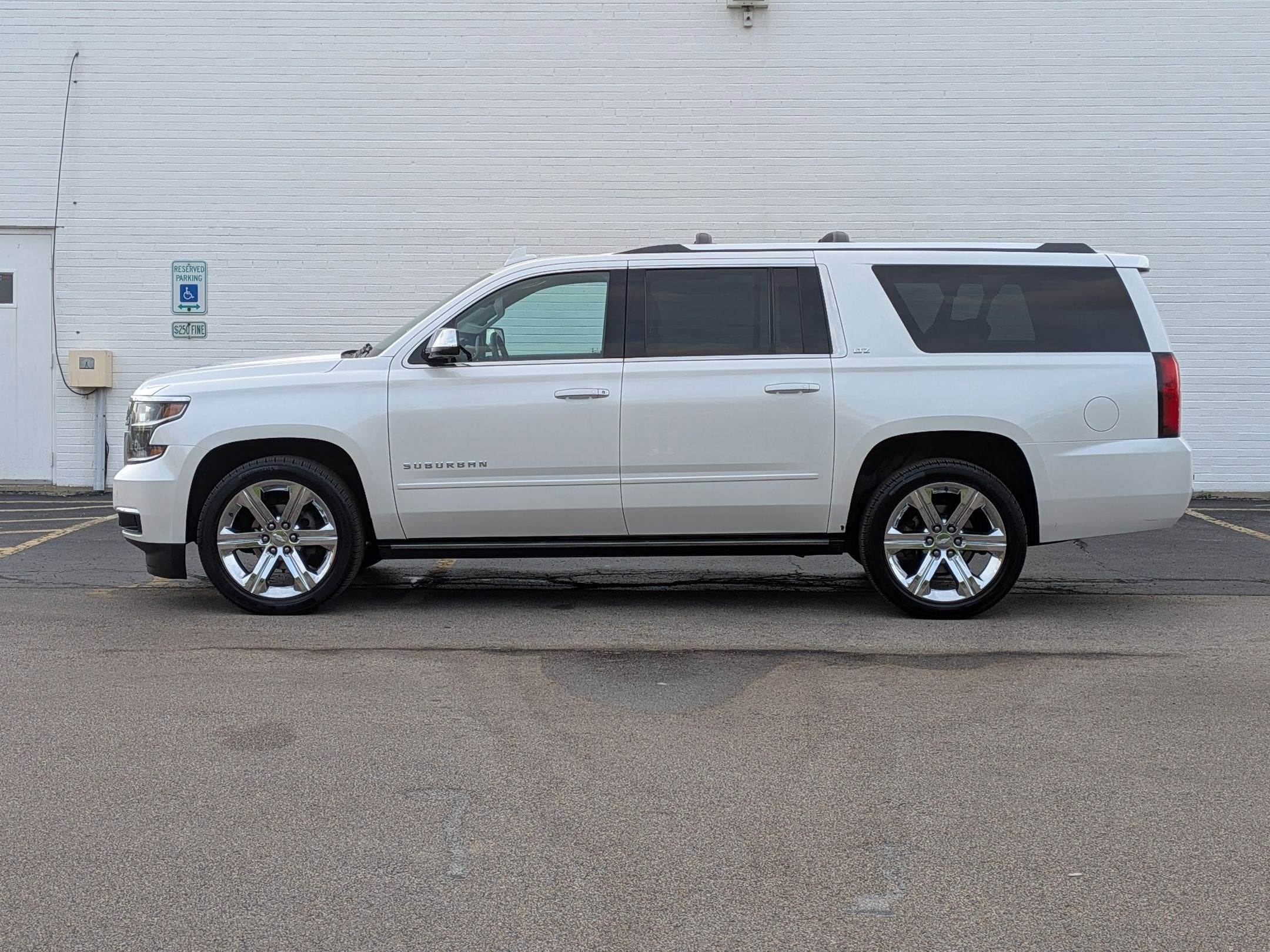 2016 Chevrolet Suburban LTZ
