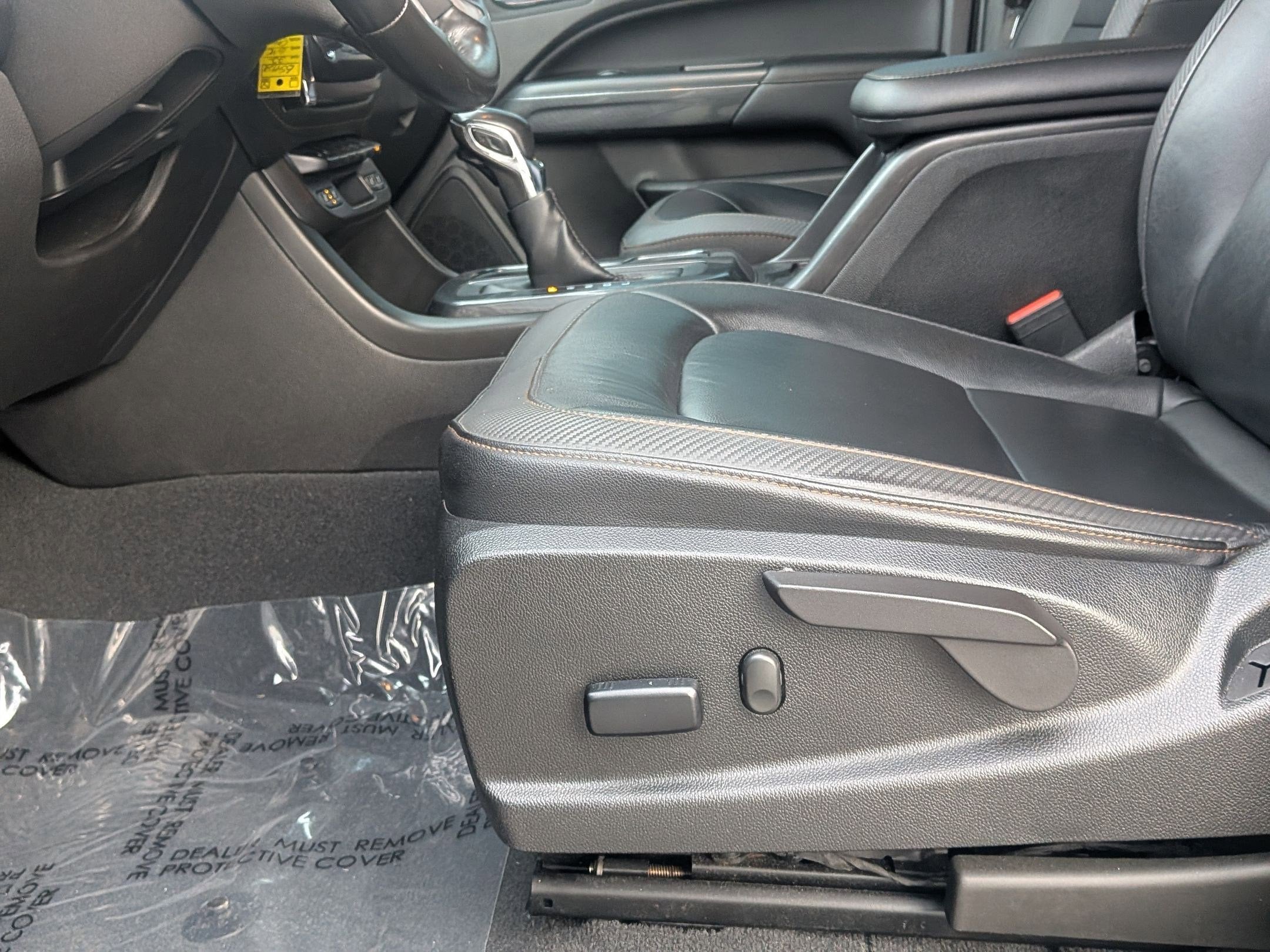 2022 GMC Canyon AT4 - Leather