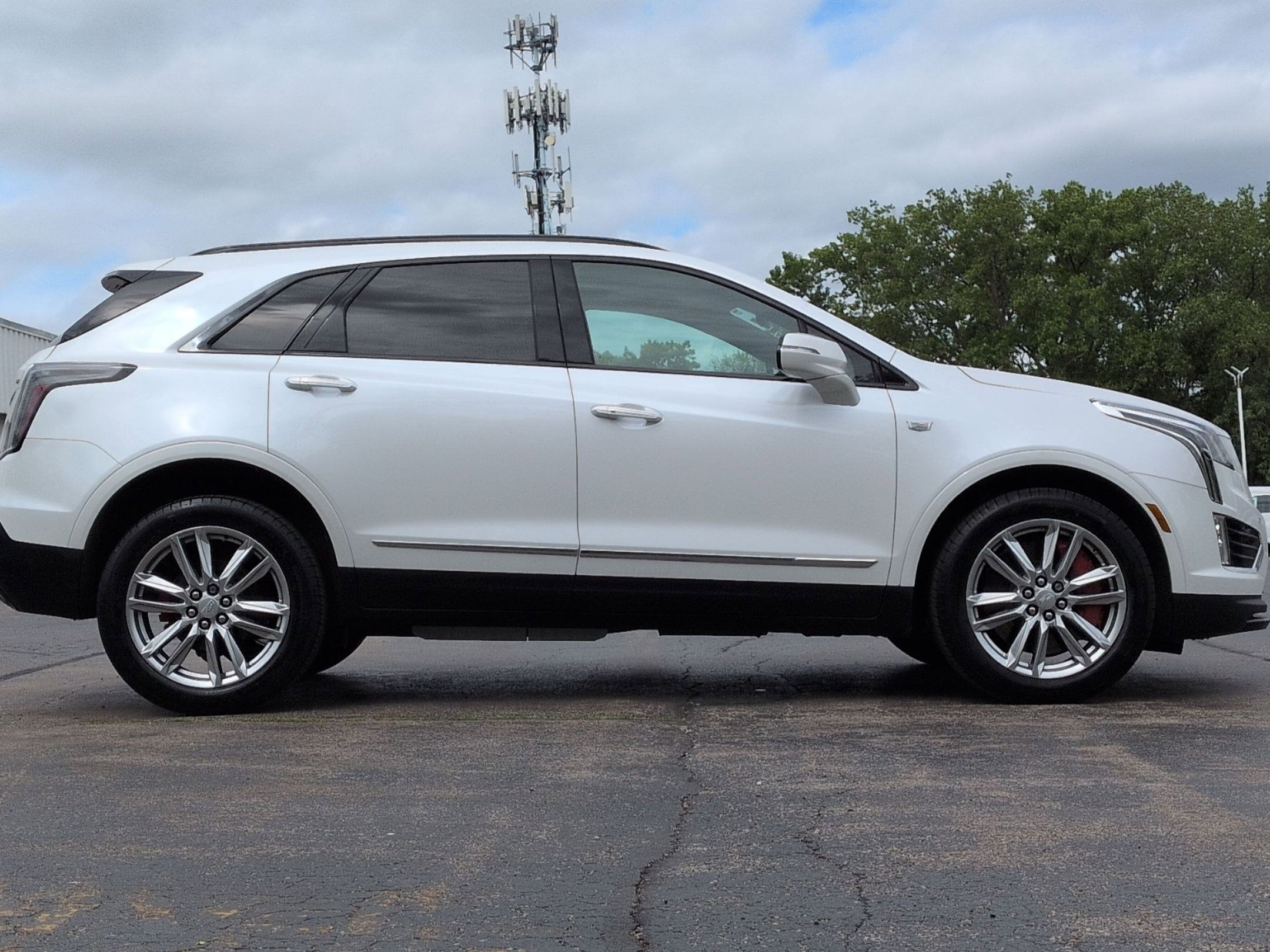 2023 Cadillac XT5 Sport