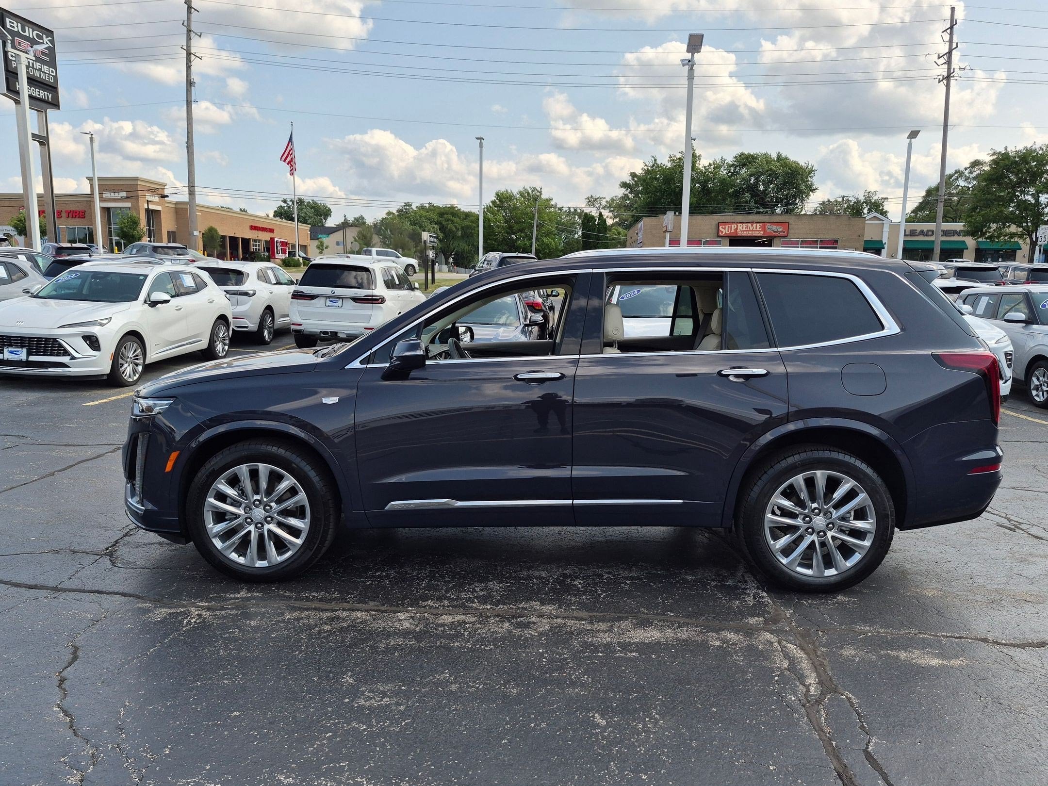 2024 Cadillac XT6 Premium Luxury