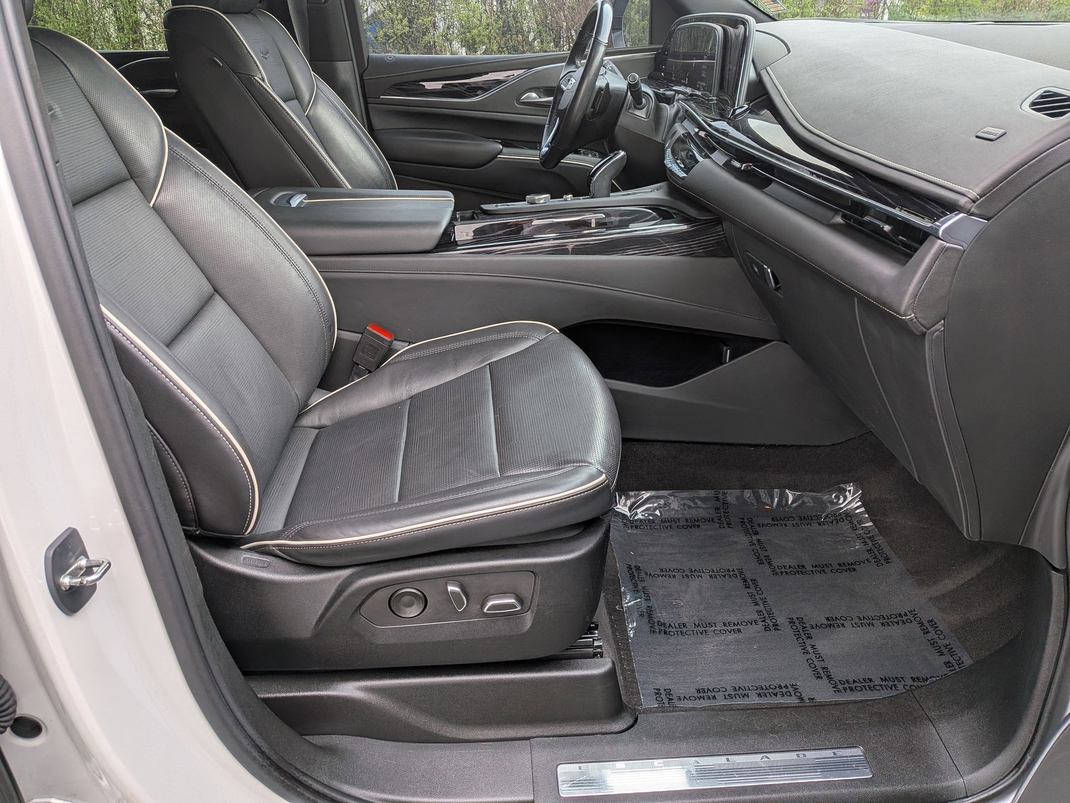 2023 Cadillac Escalade ESV Sport