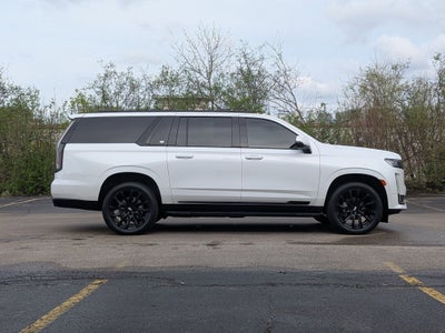 2023 Cadillac Escalade ESV Sport