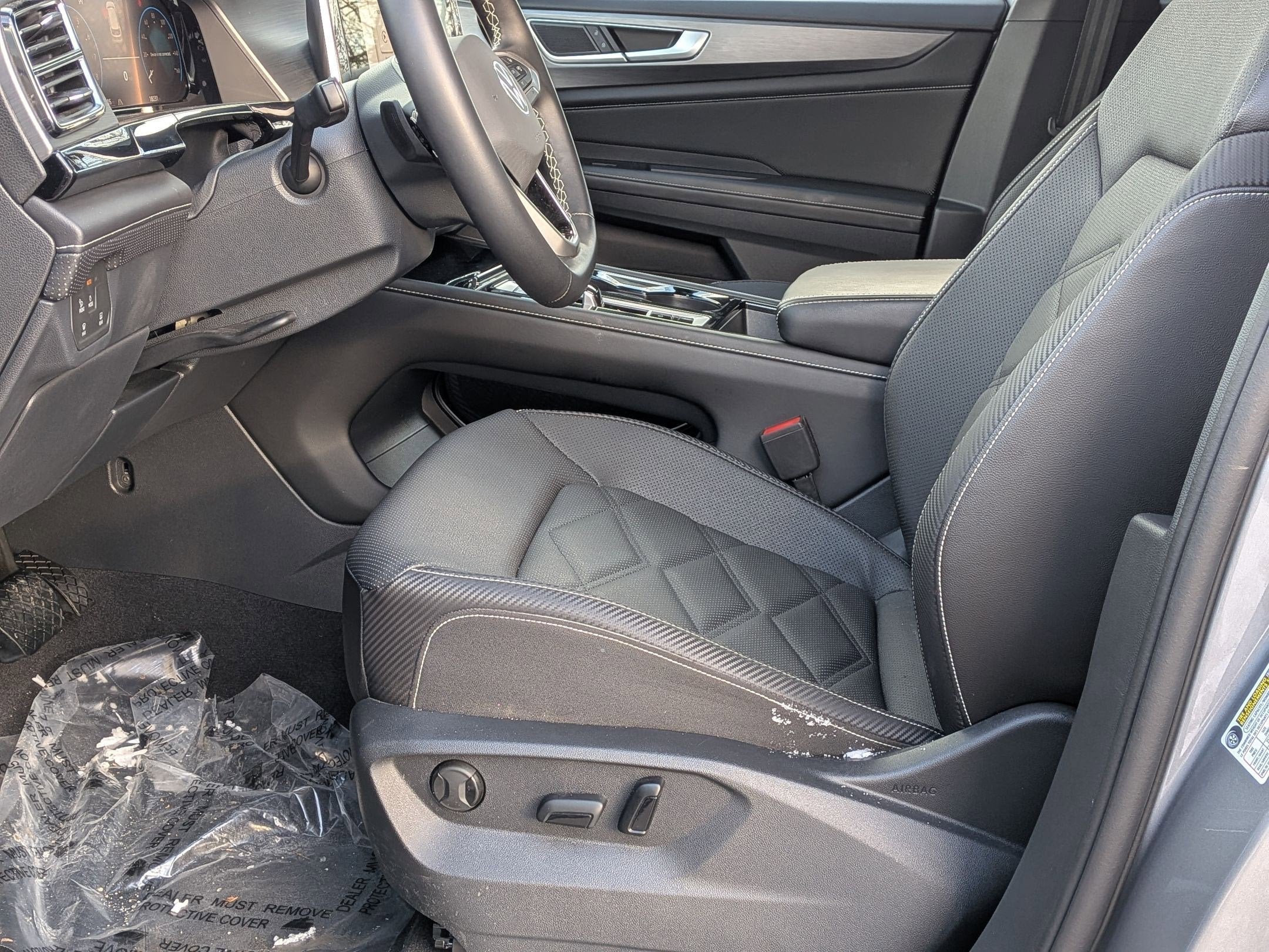 2024 Volkswagen Atlas Cross Sport 2.0T SE w/Technology