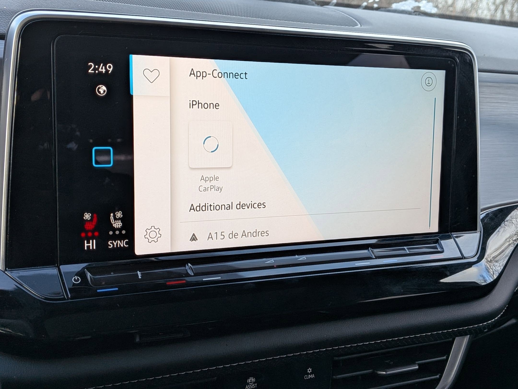 2024 Volkswagen Atlas Cross Sport 2.0T SE w/Technology