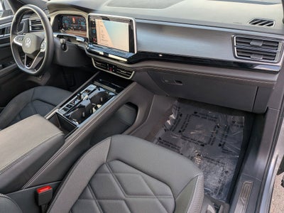 2024 Volkswagen Atlas Cross Sport 2.0T SE w/Technology