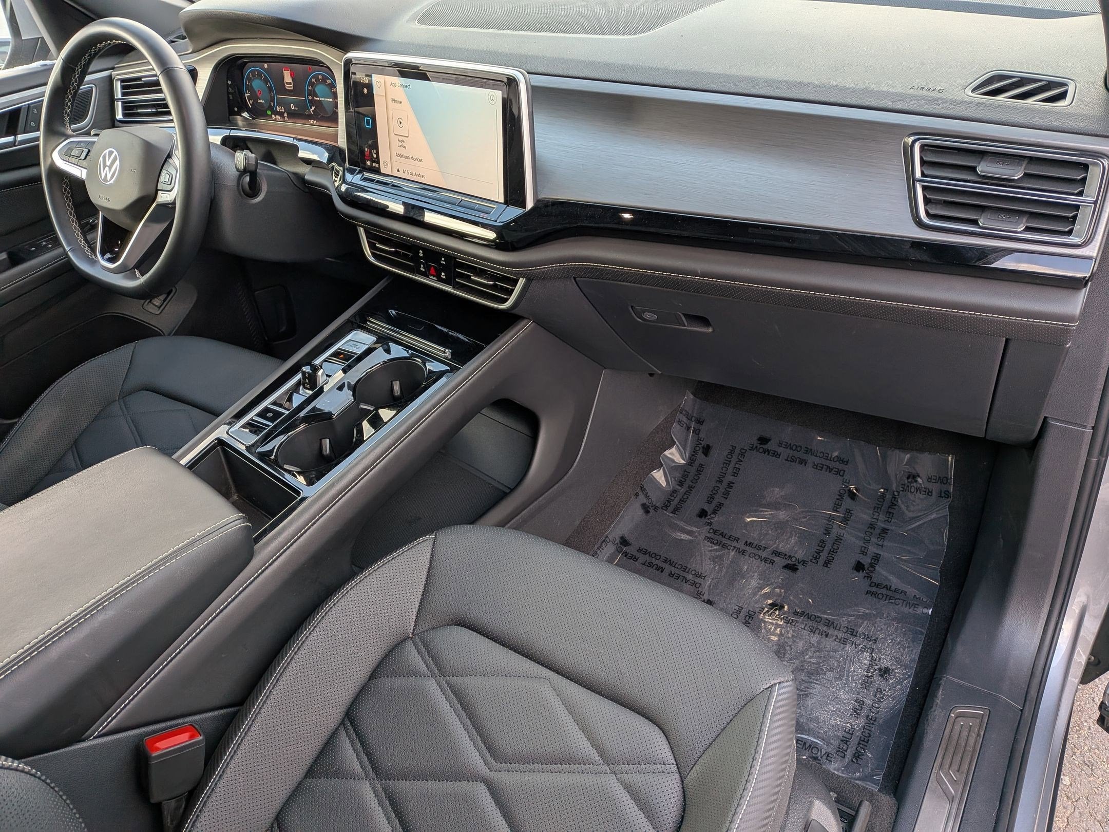 2024 Volkswagen Atlas Cross Sport 2.0T SE w/Technology