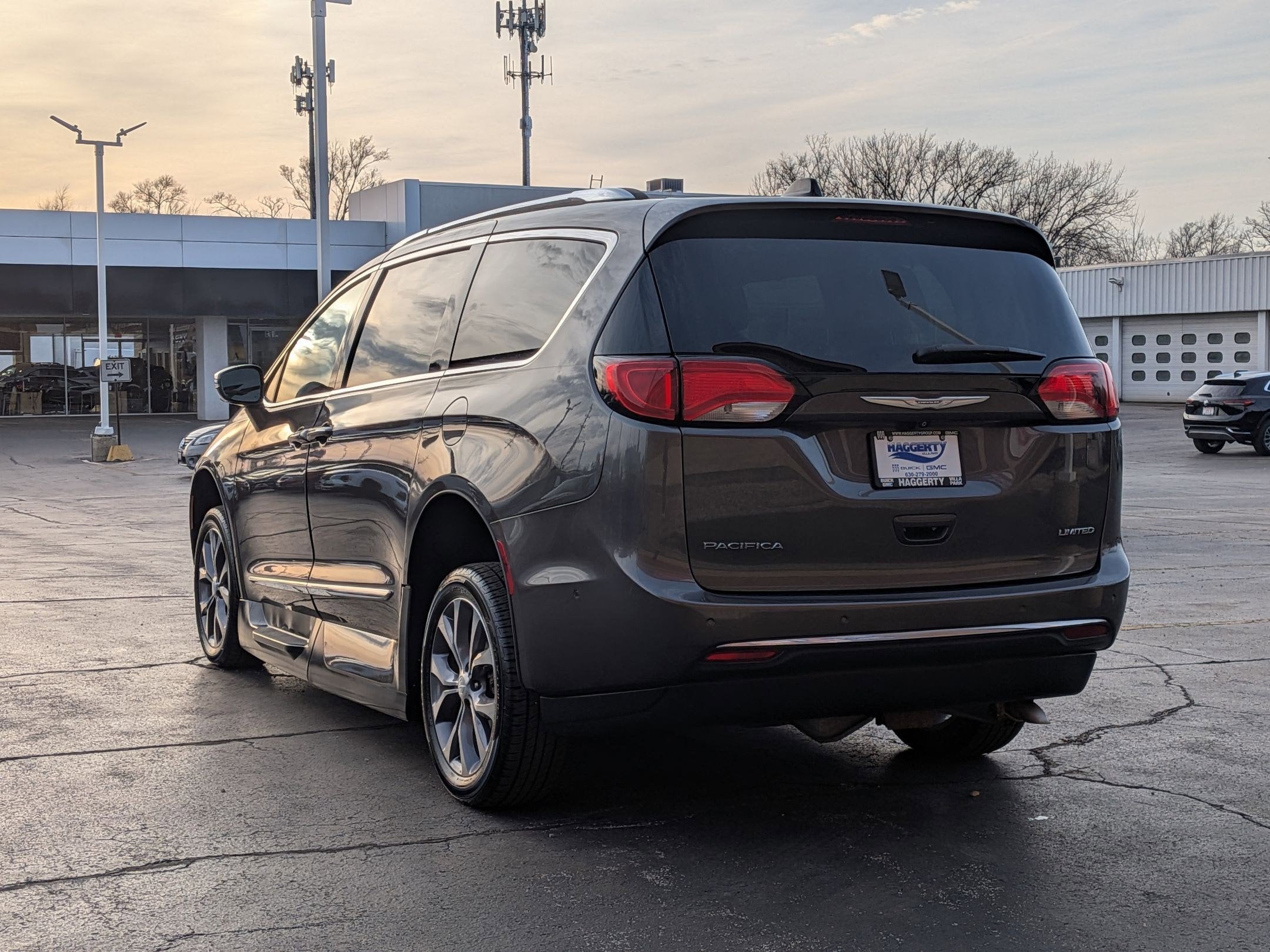 2017 Chrysler Pacifica Limited