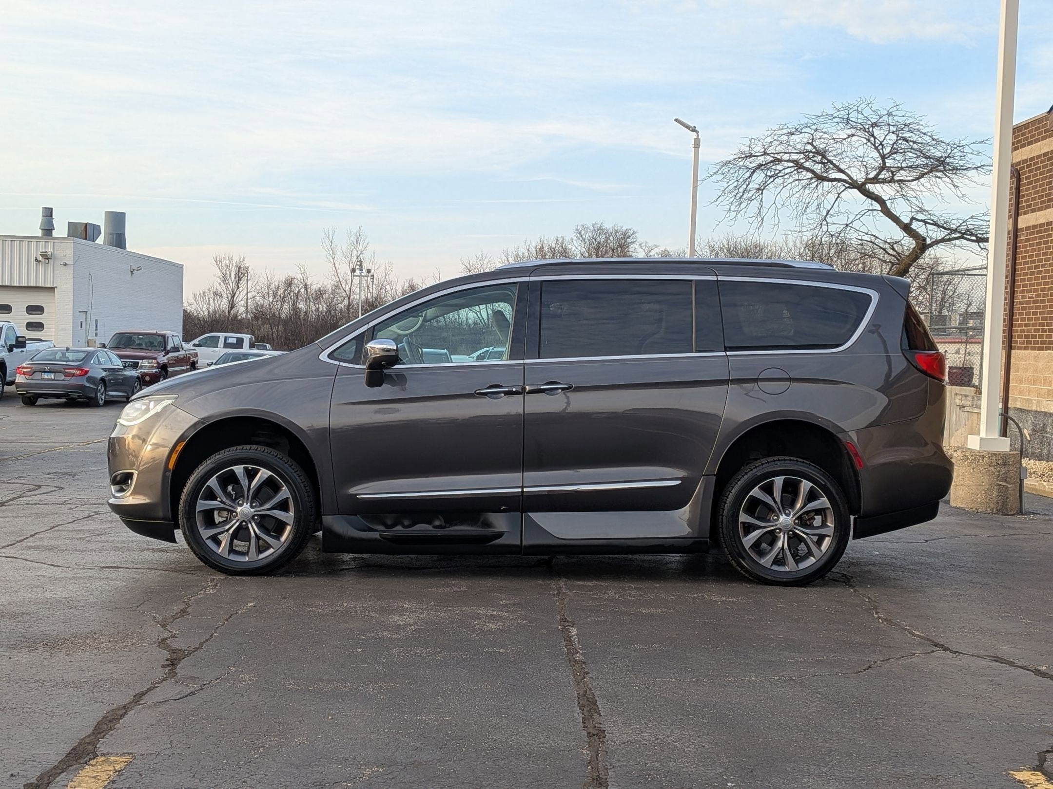 2017 Chrysler Pacifica Limited