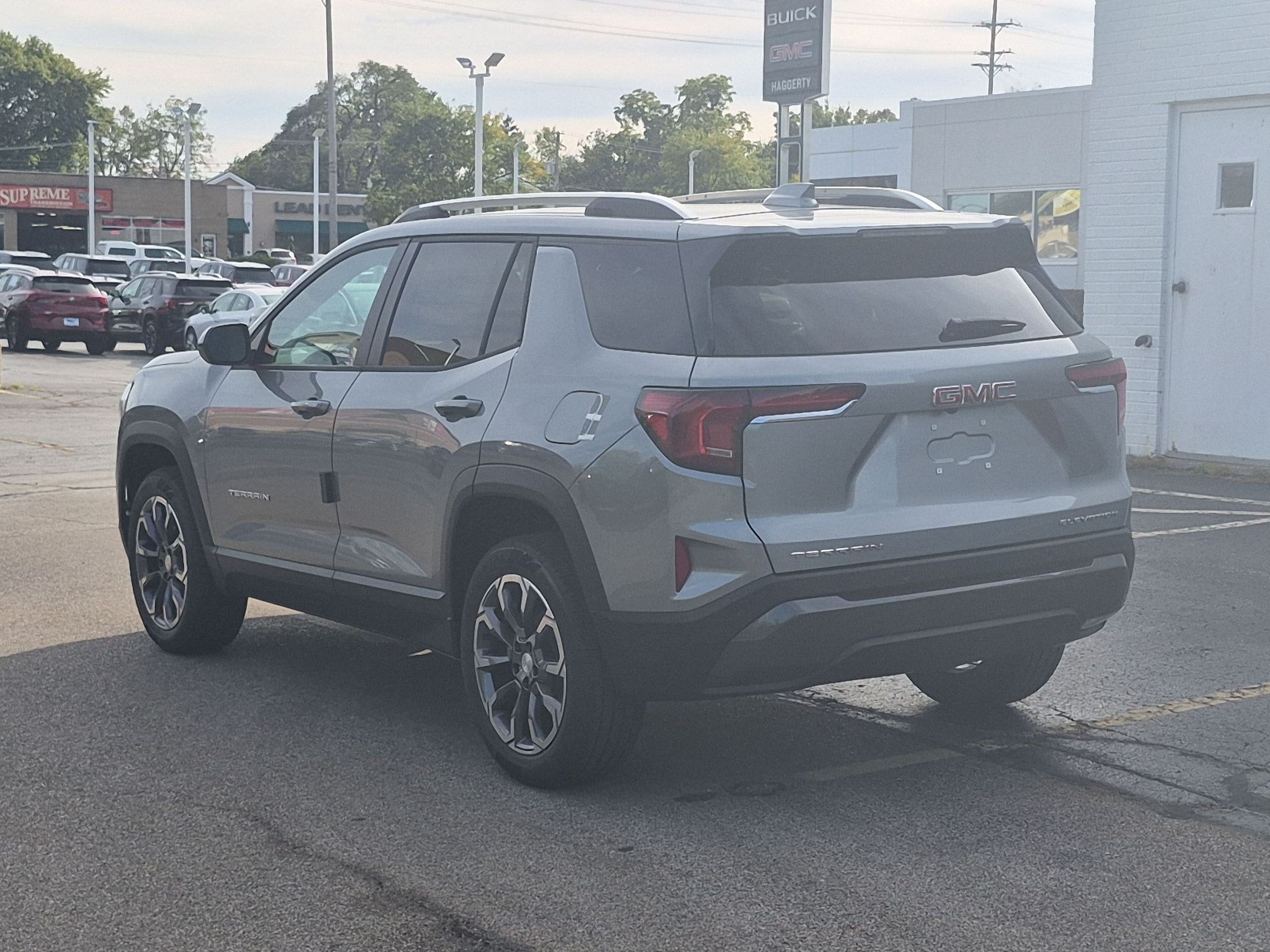 2027 GMC Terrain Elevation - Photo 7