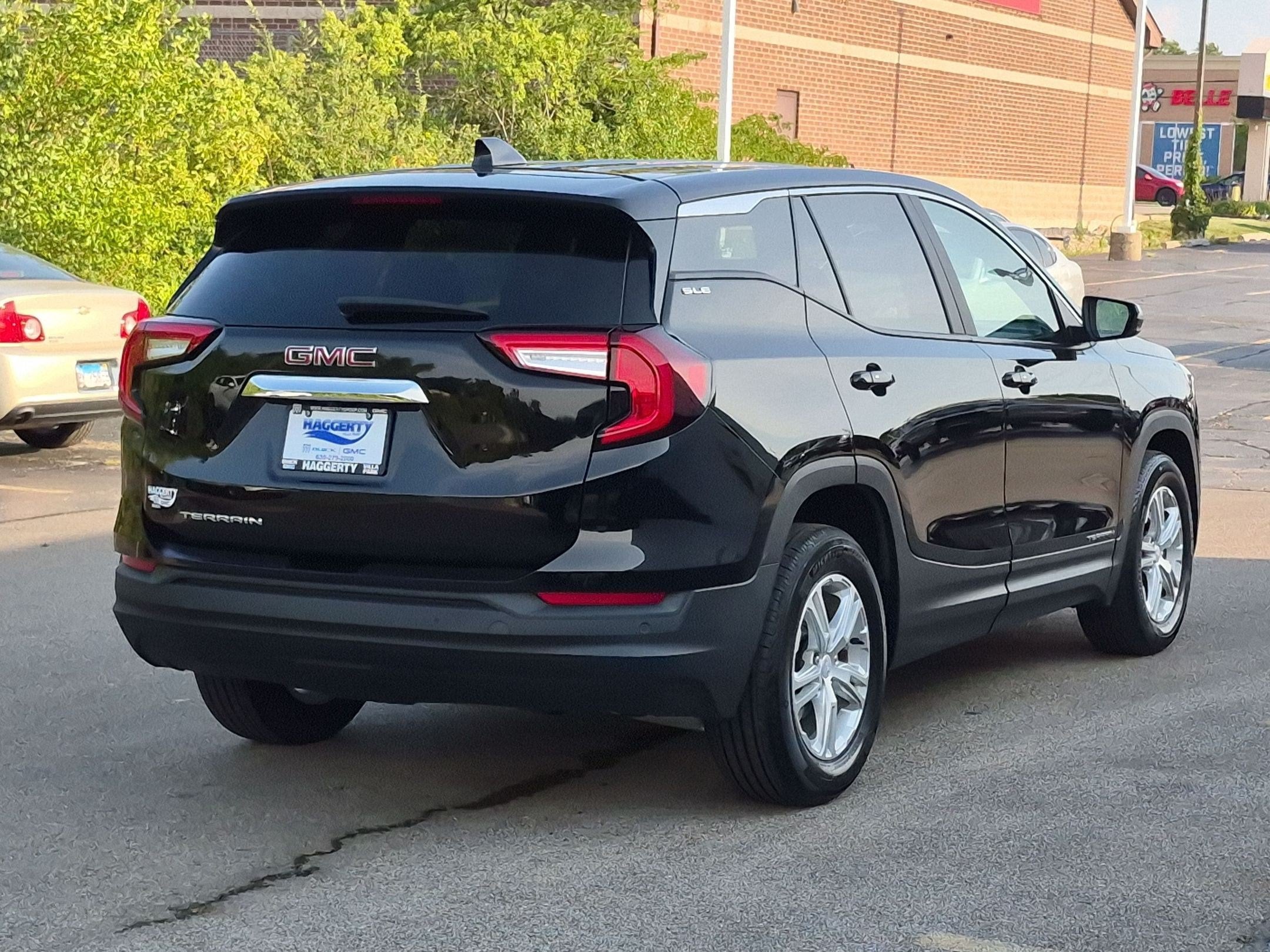 2023 GMC Terrain SLE