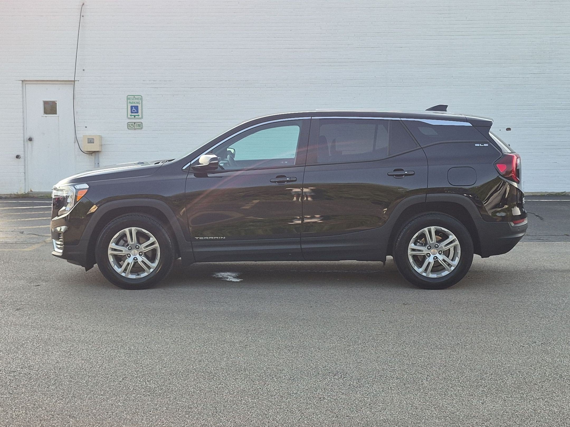 2023 GMC Terrain SLE
