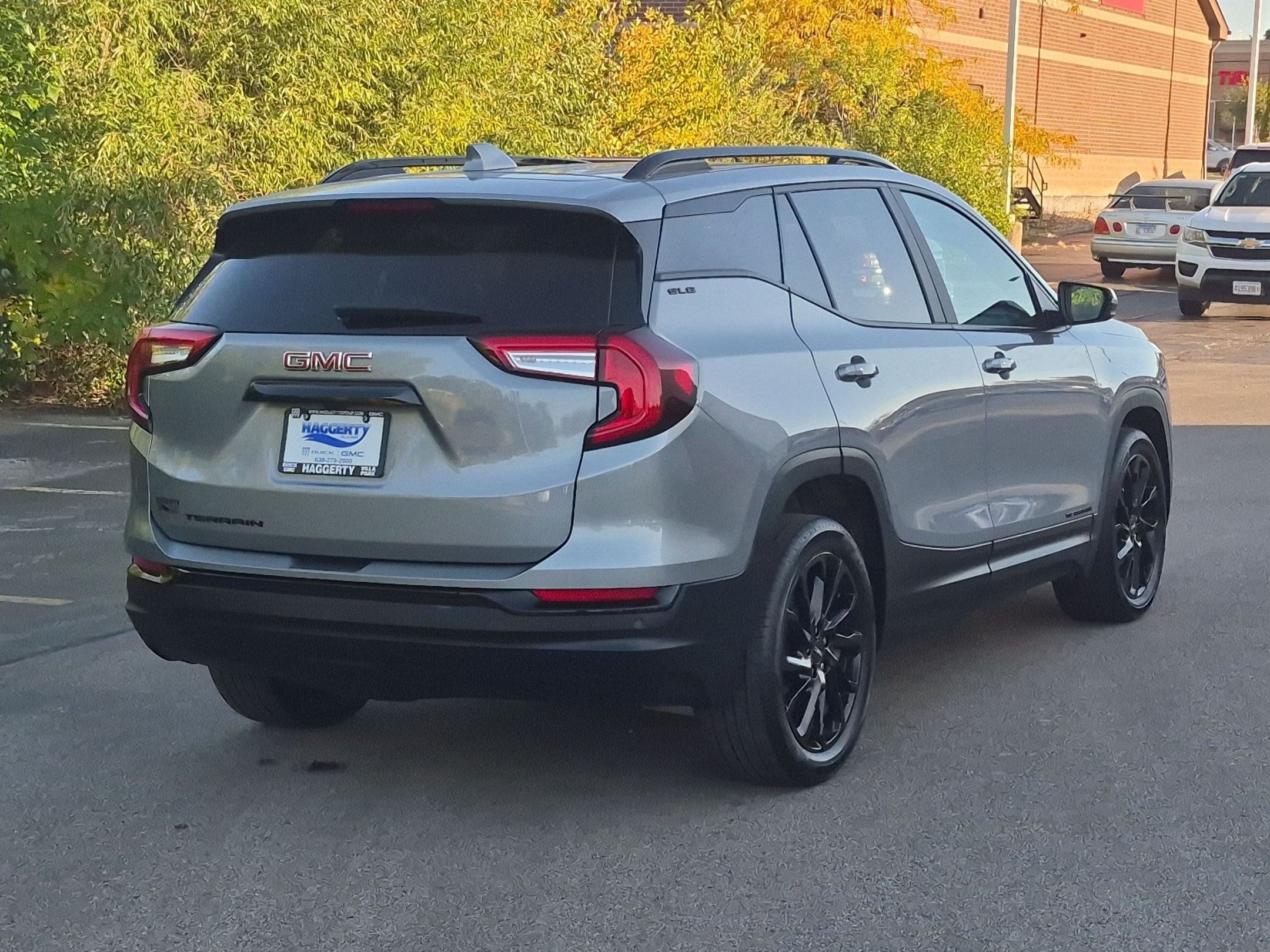 2023 GMC Terrain SLE