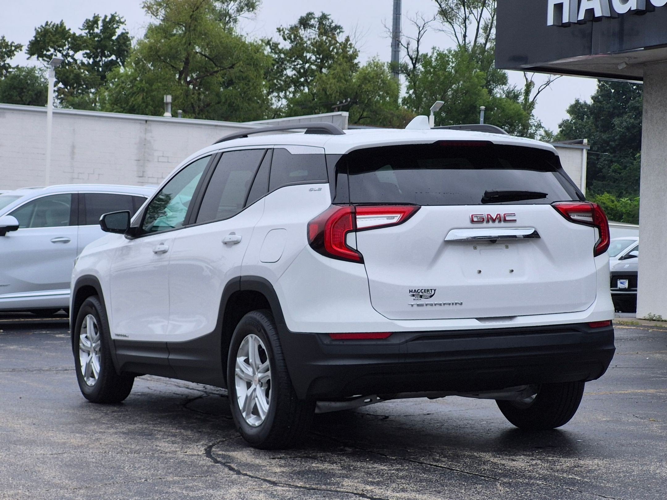 2023 GMC Terrain SLE