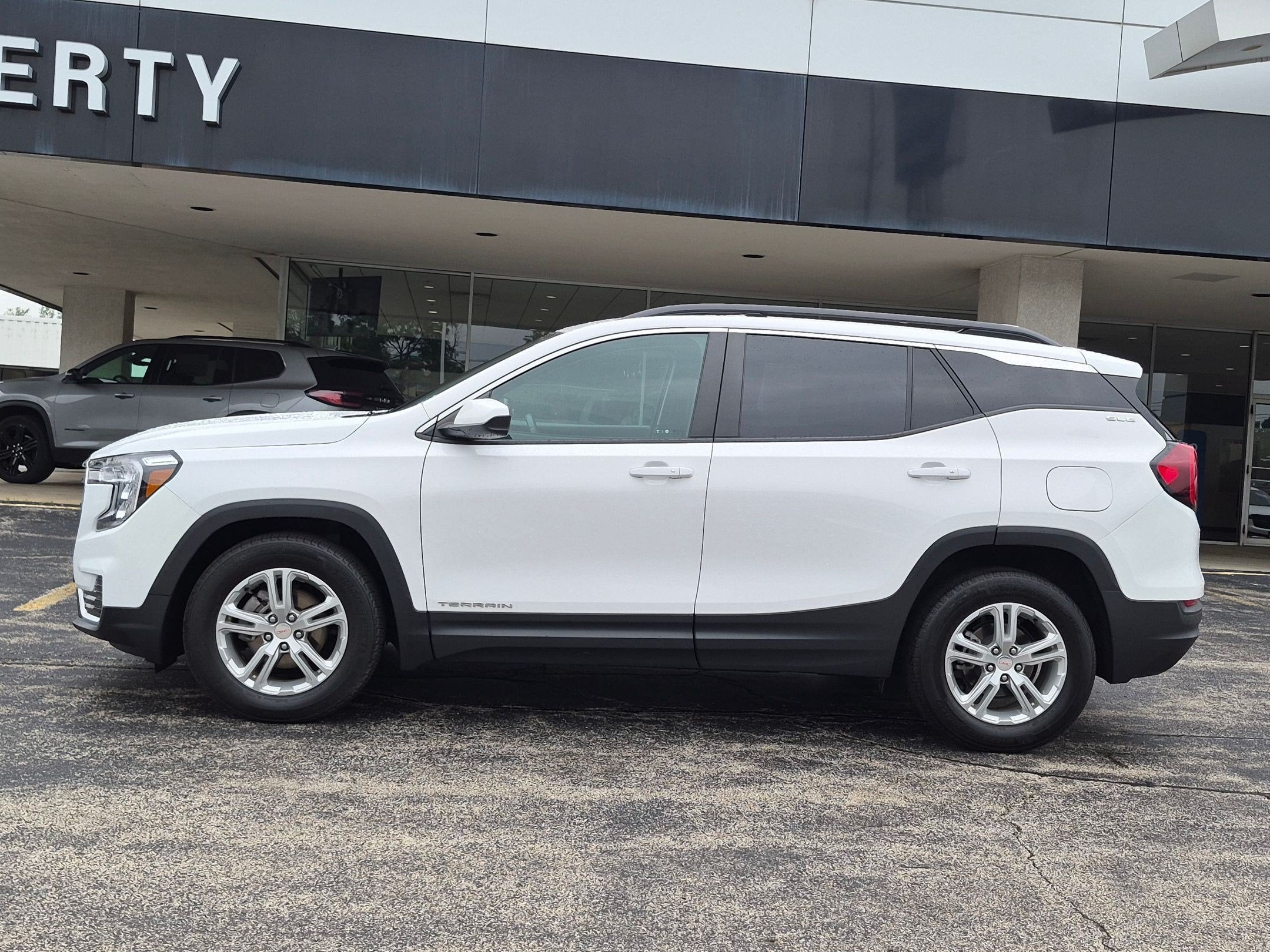 2023 GMC Terrain SLE