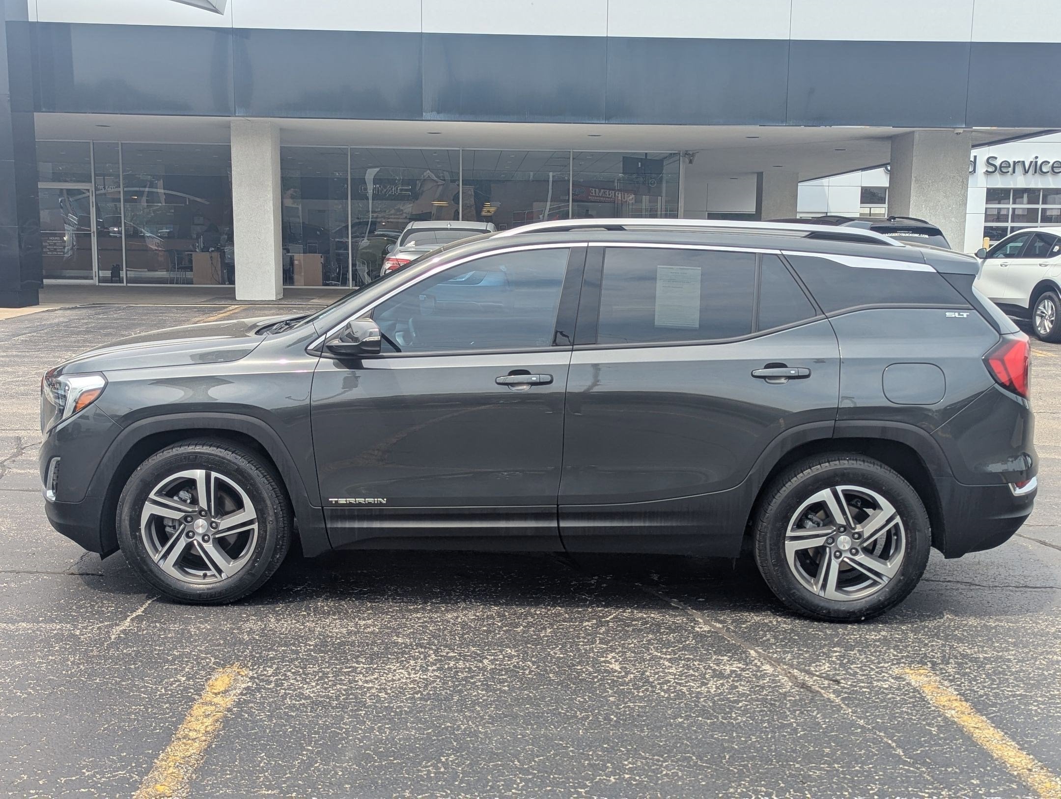 2021 GMC Terrain SLT