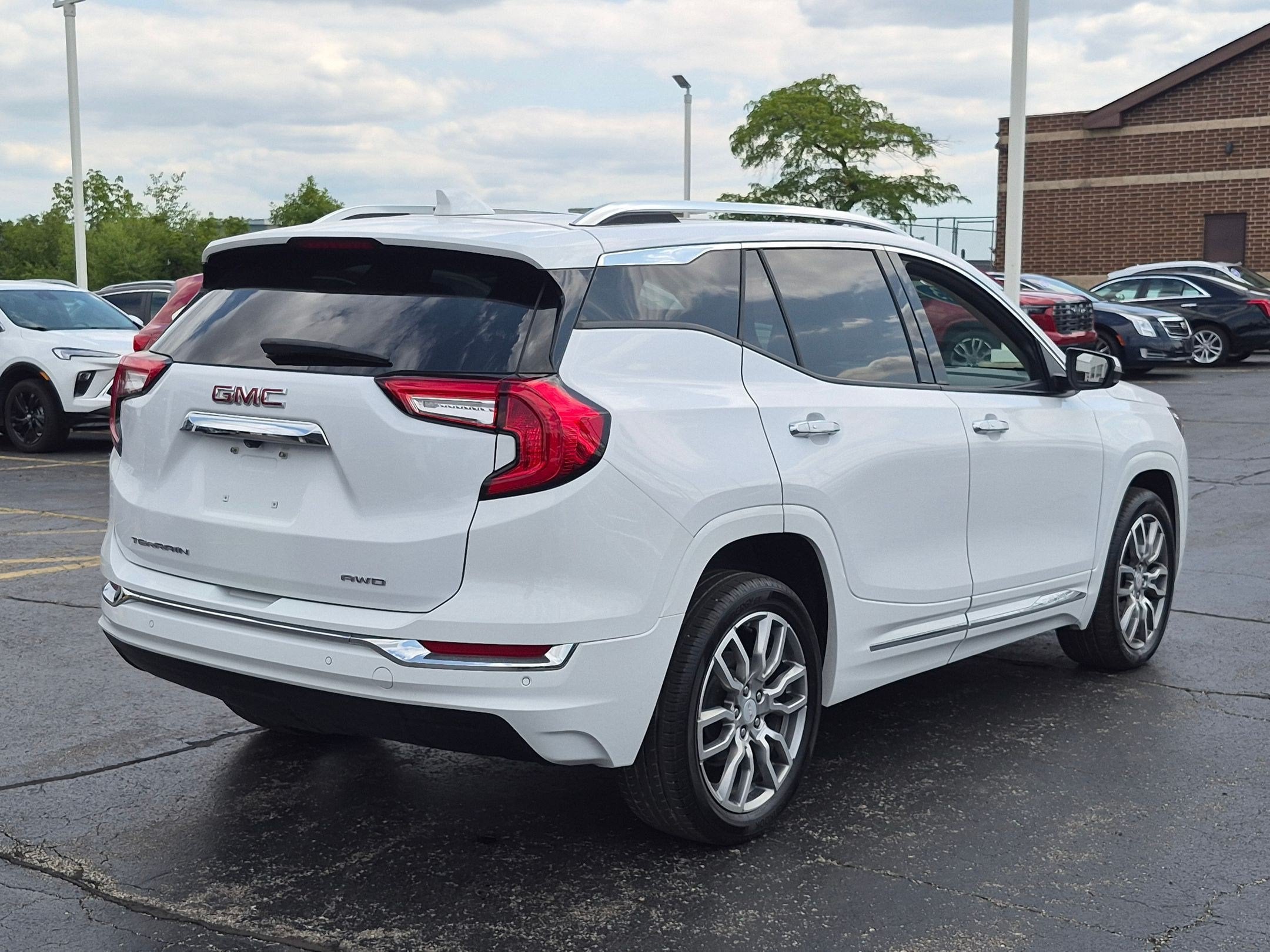 2023 GMC Terrain Denali