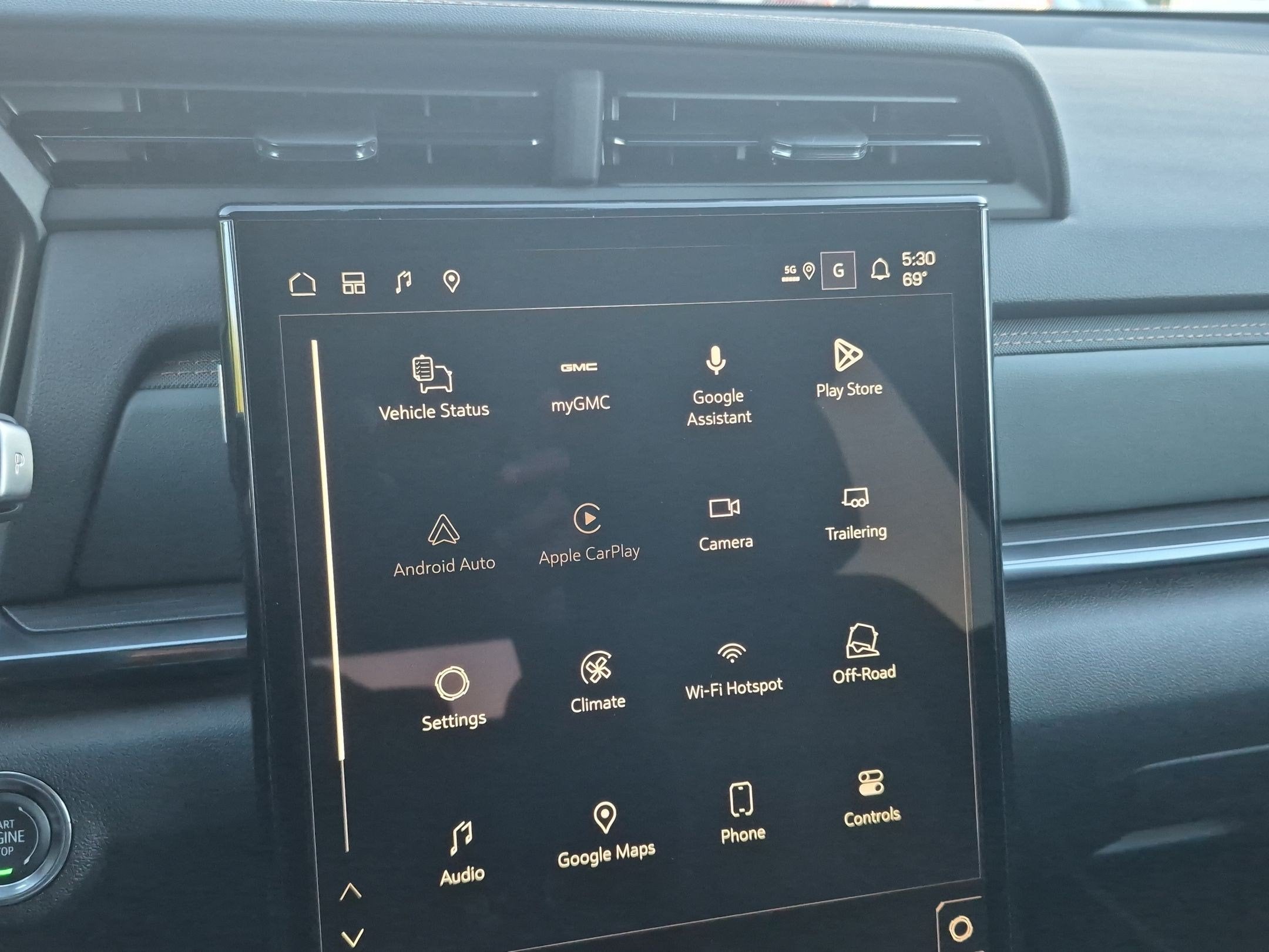 2027 GMC Terrain AT4