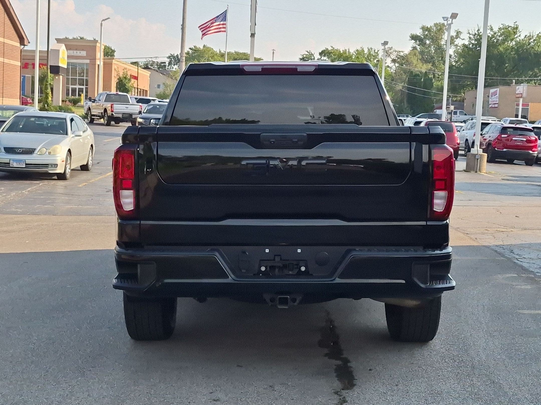 2023 GMC Sierra 1500 Elevation