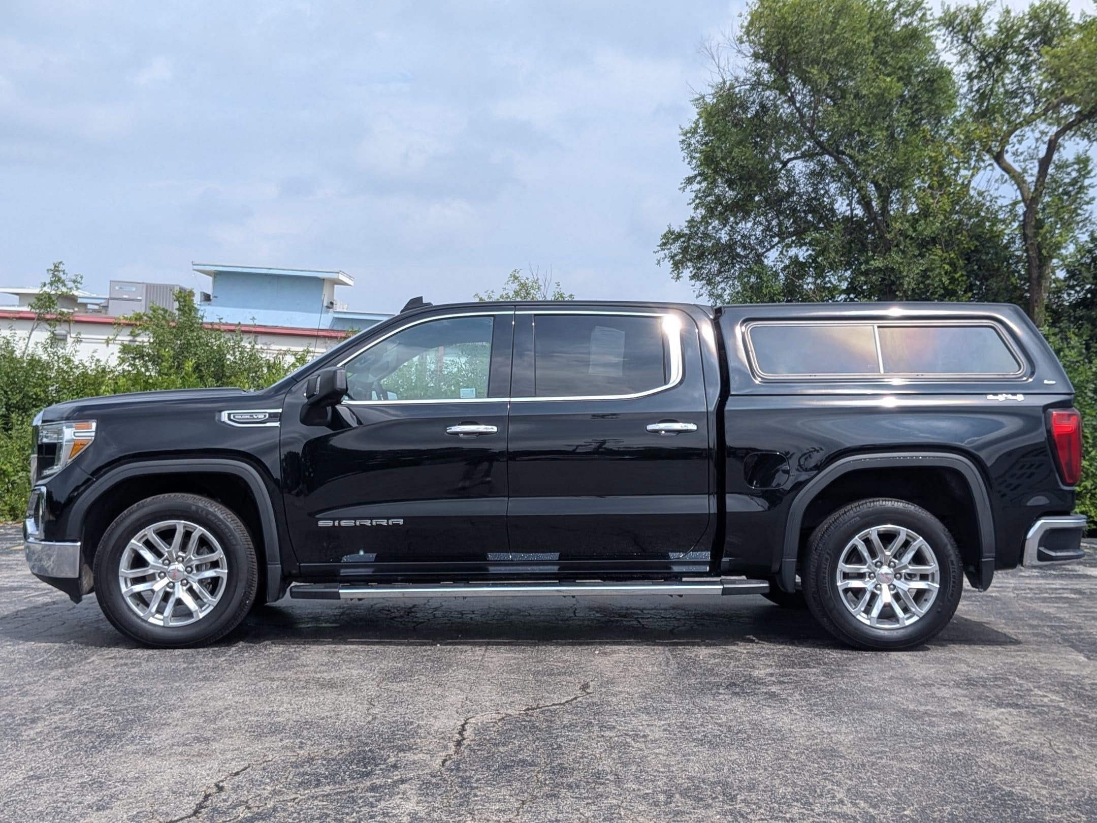 2021 GMC Sierra 1500 SLT