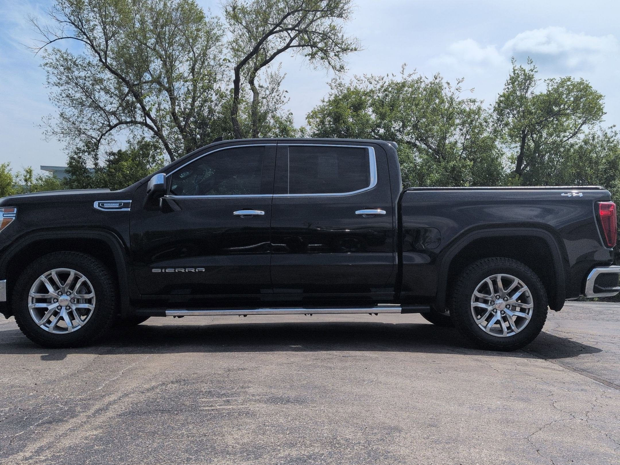 2021 GMC Sierra 1500 SLT
